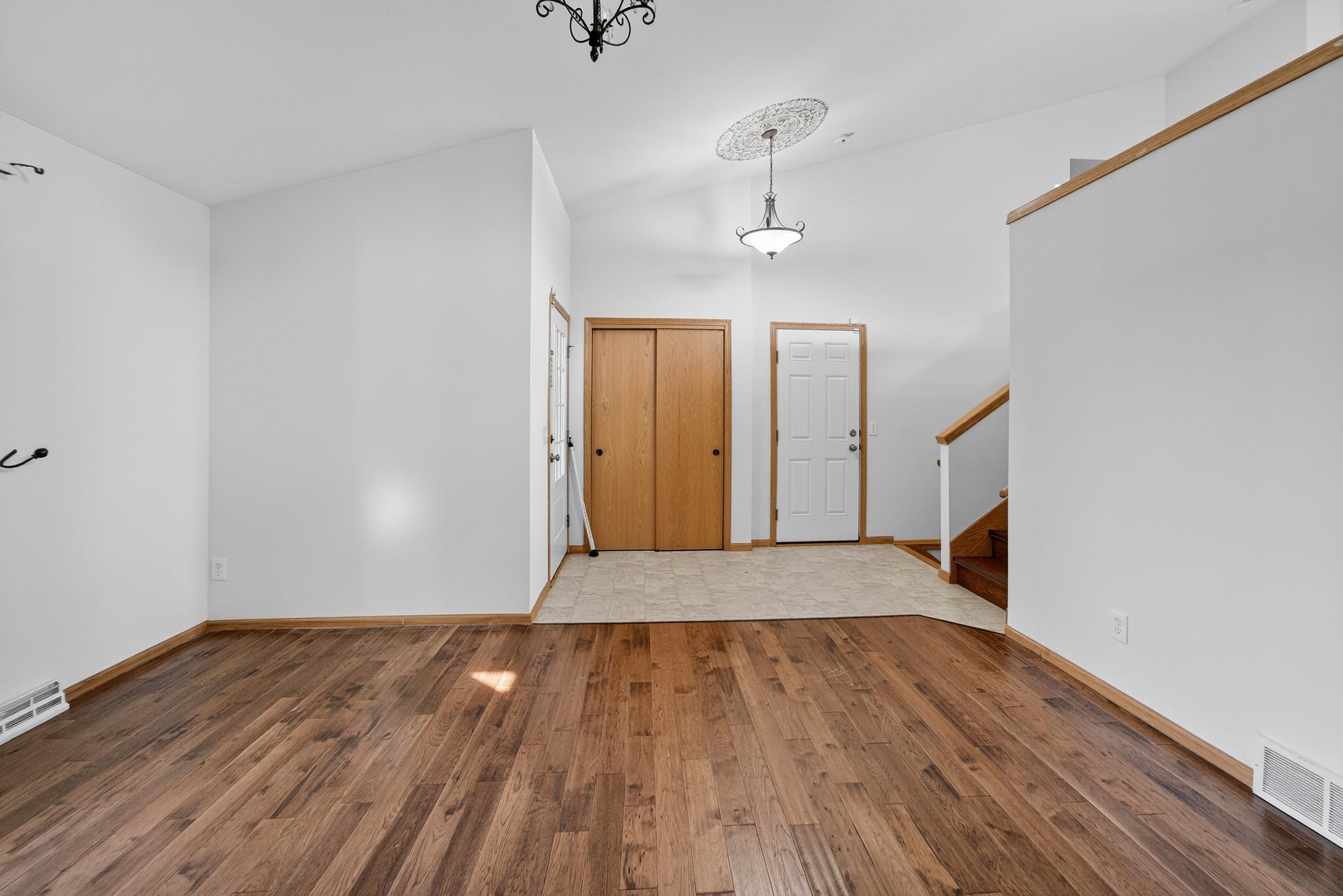 1077 Gas Light Drive