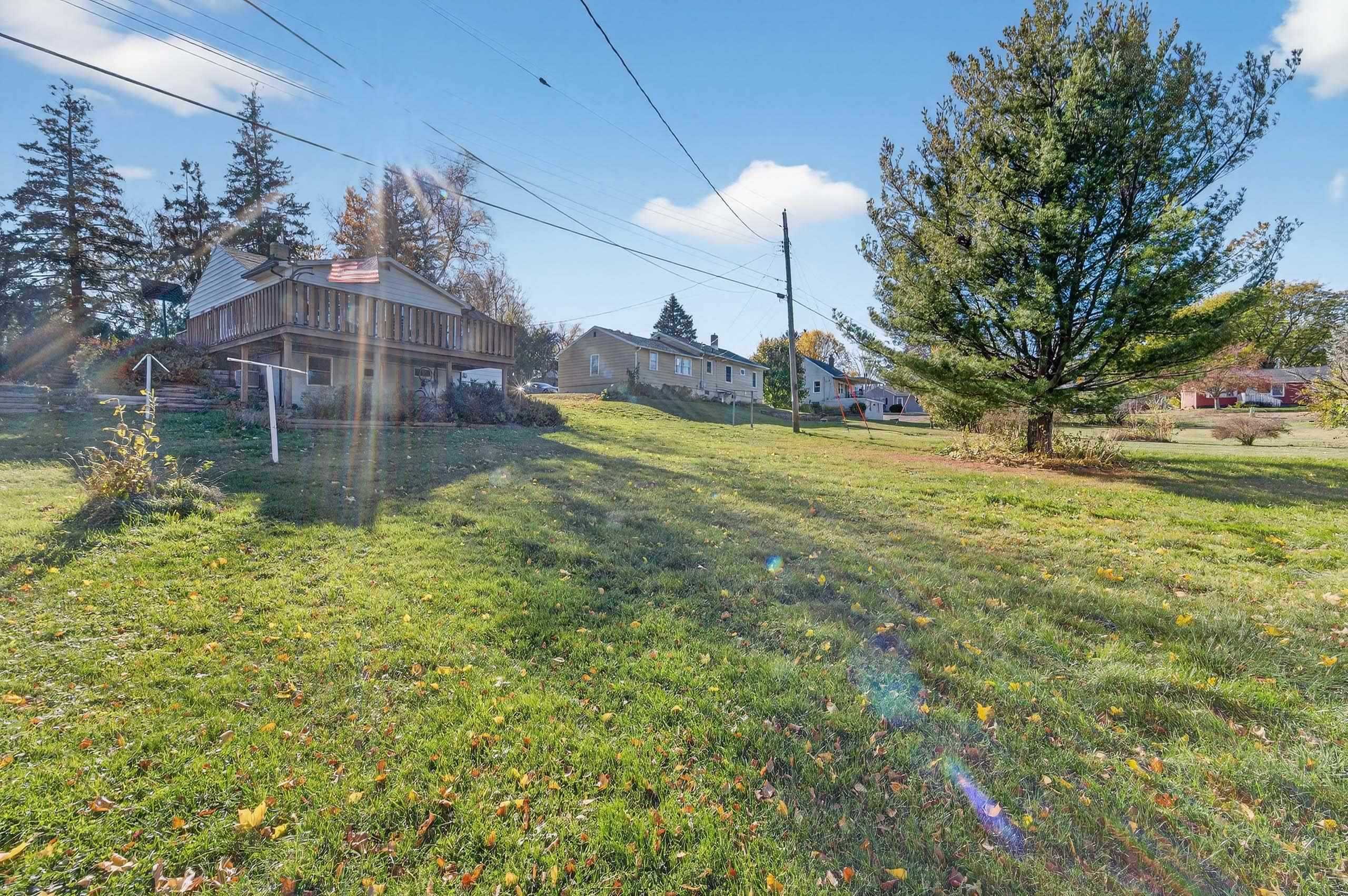 506 W Division Street