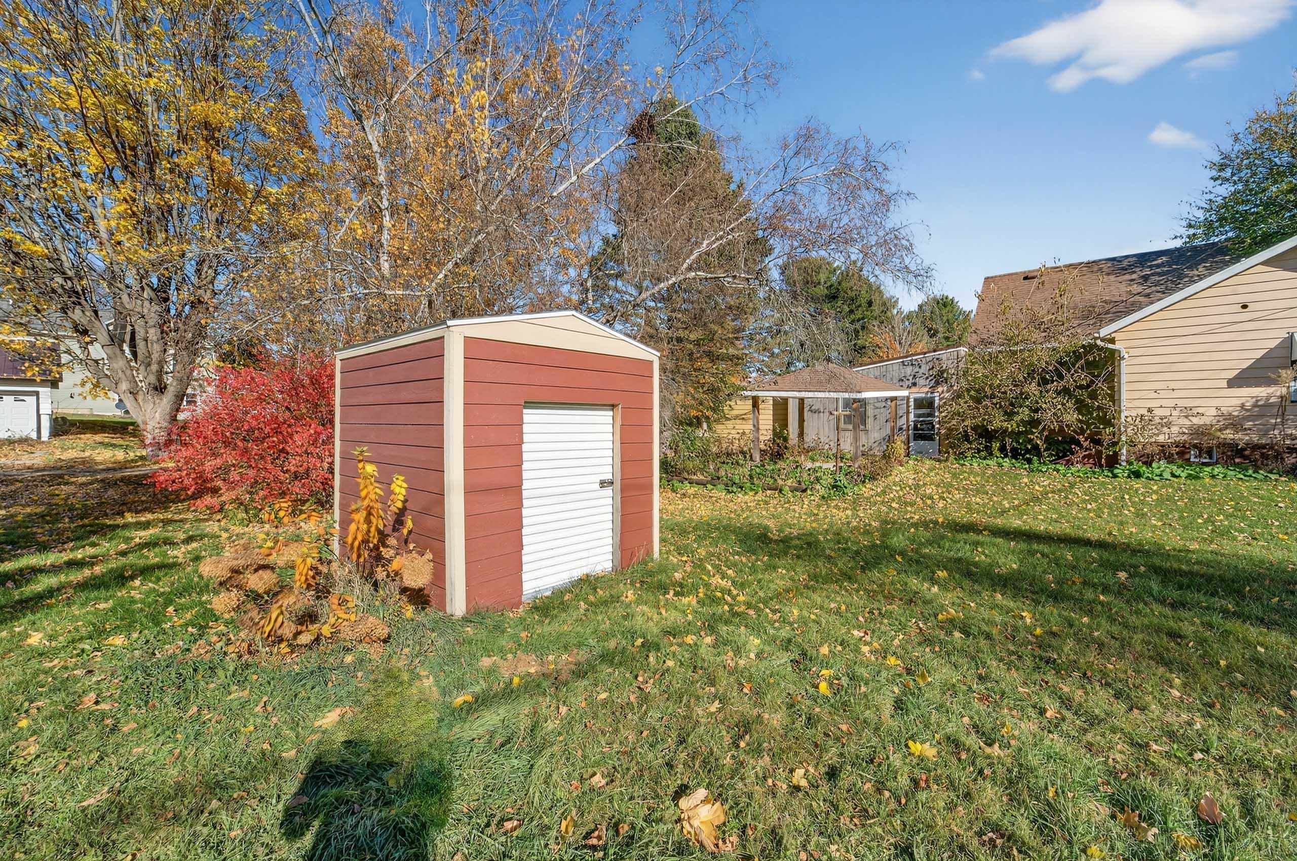 506 W Division Street