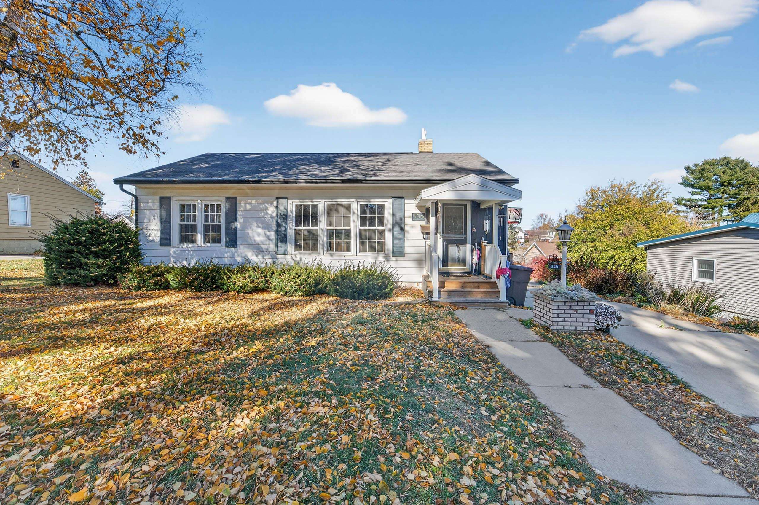 506 W Division Street