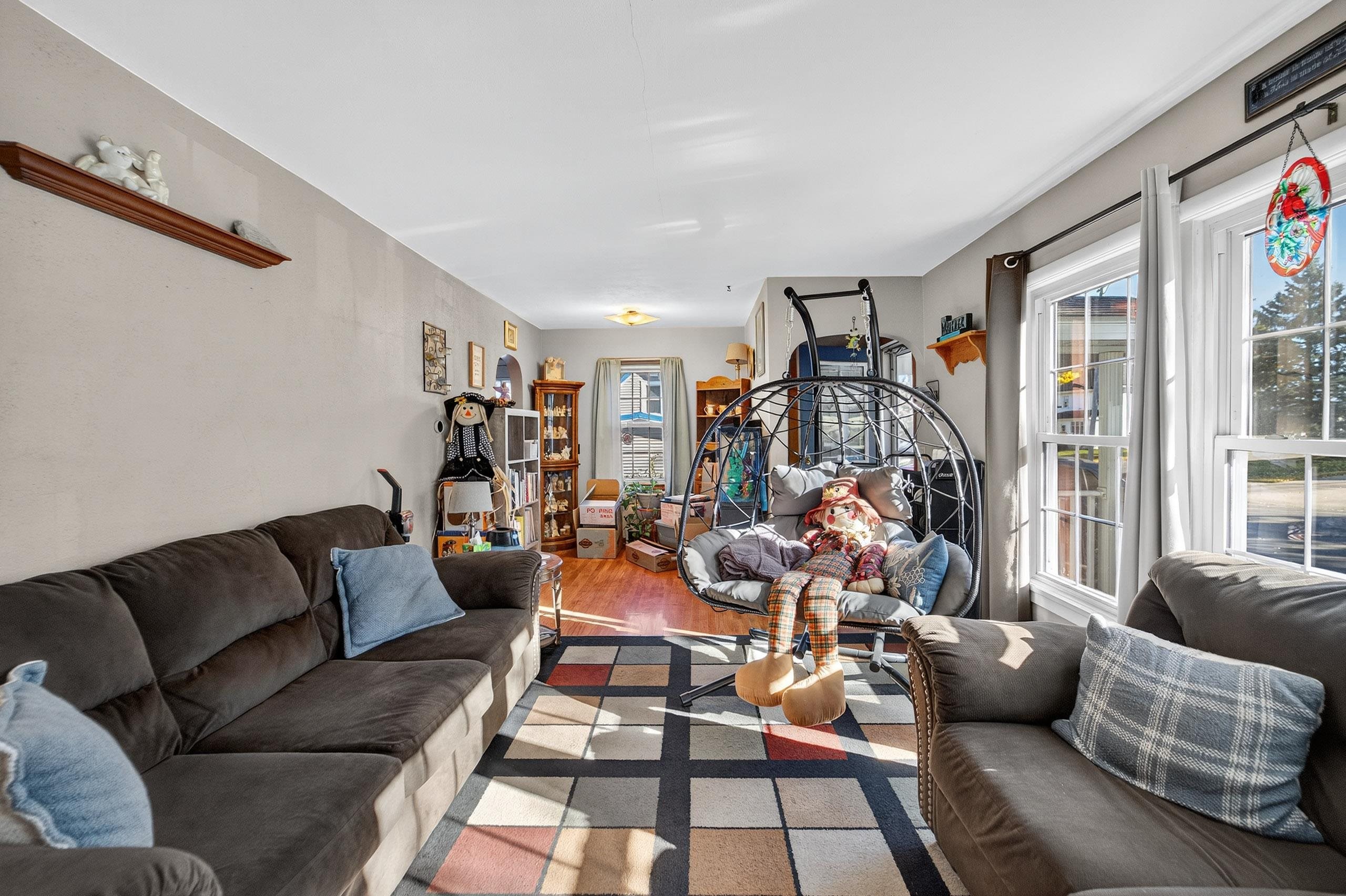 506 W Division Street