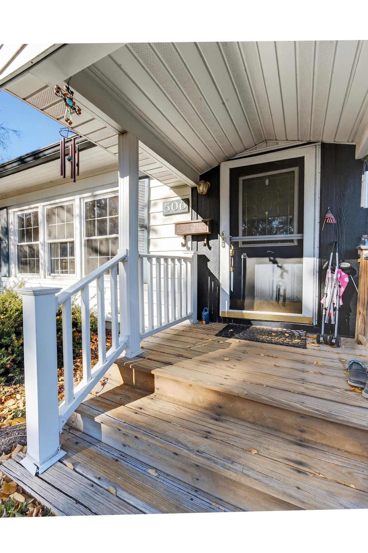 506 W Division Street