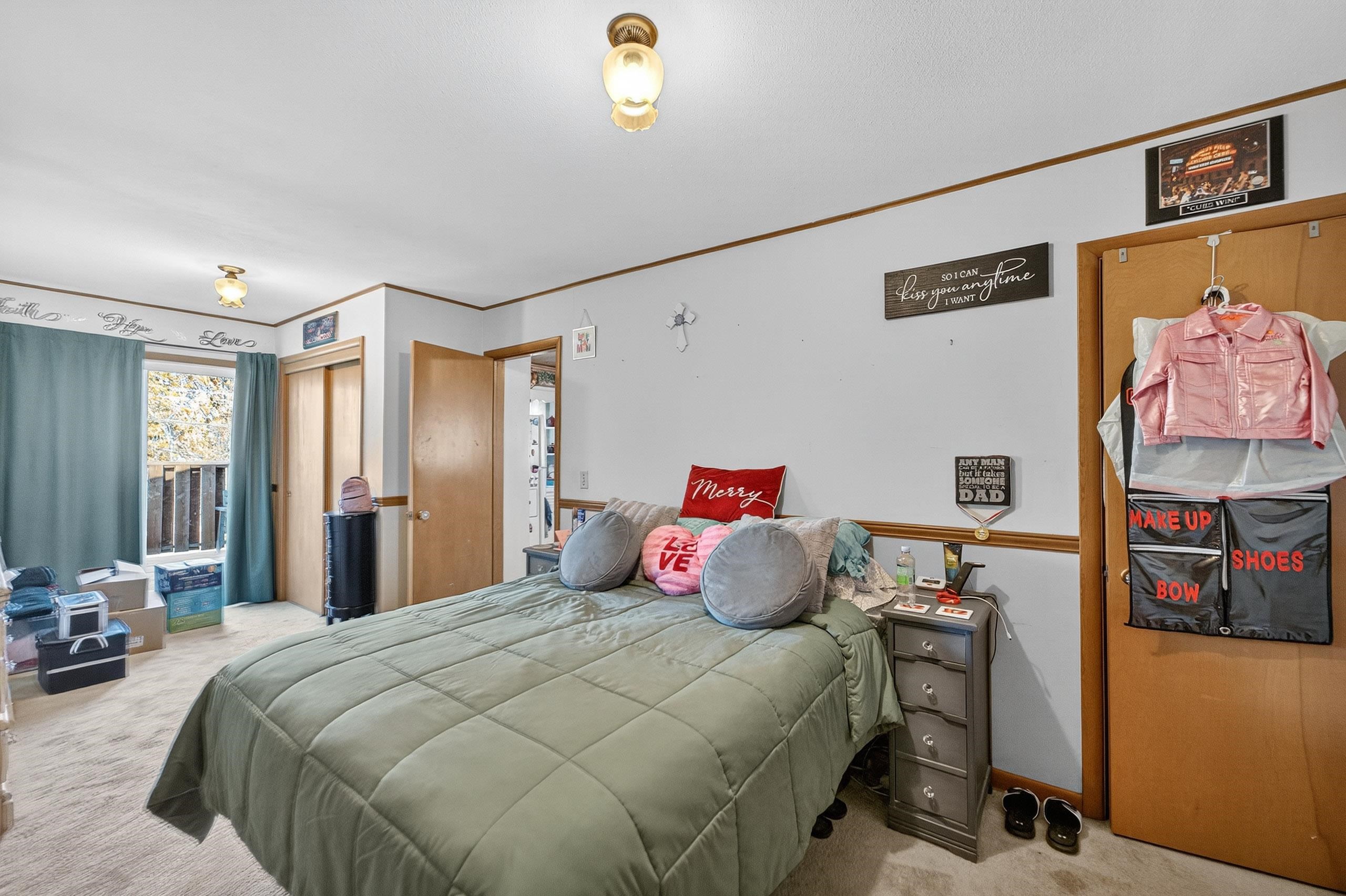 506 W Division Street