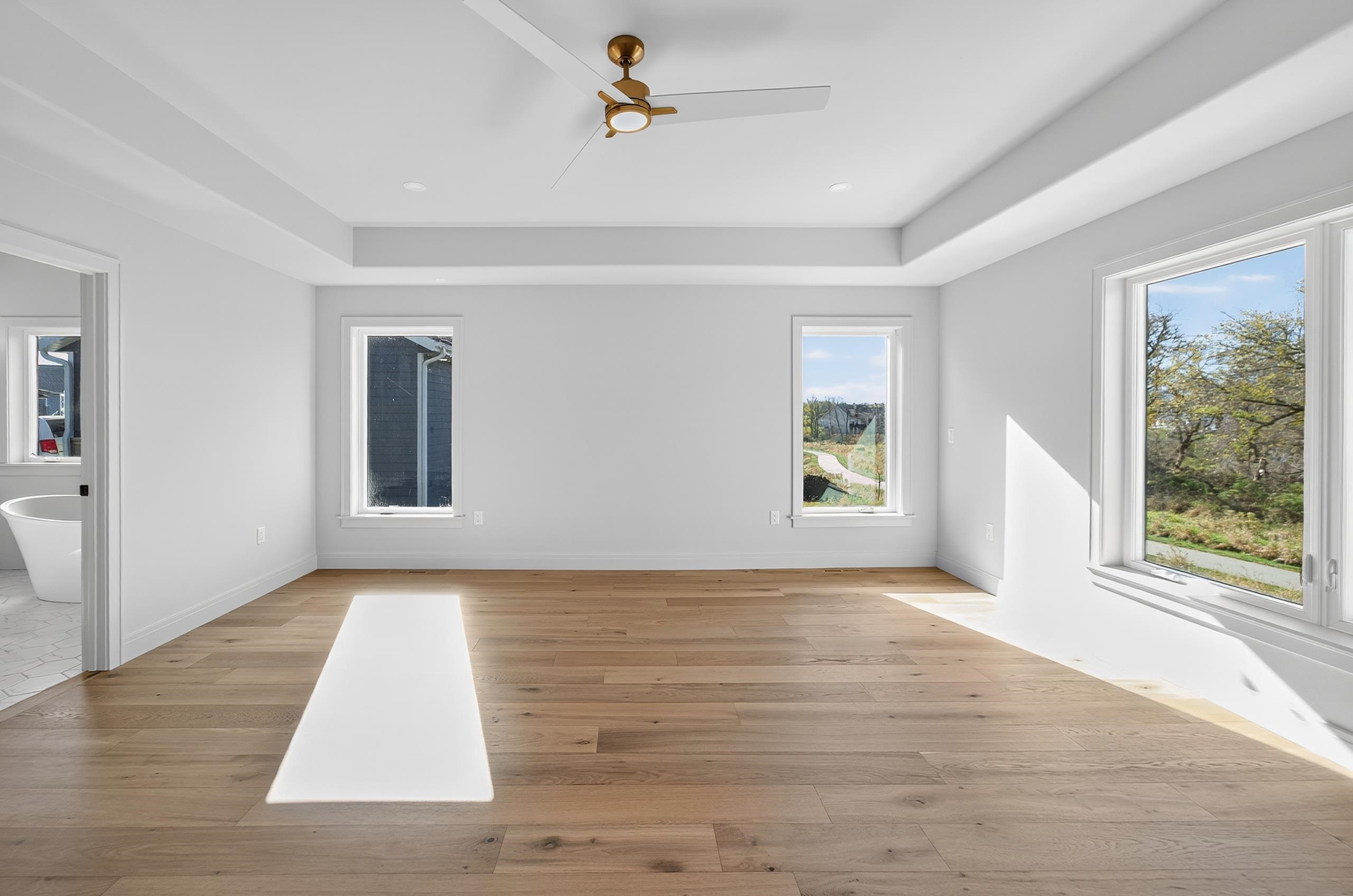 1438 Greenleaf Court