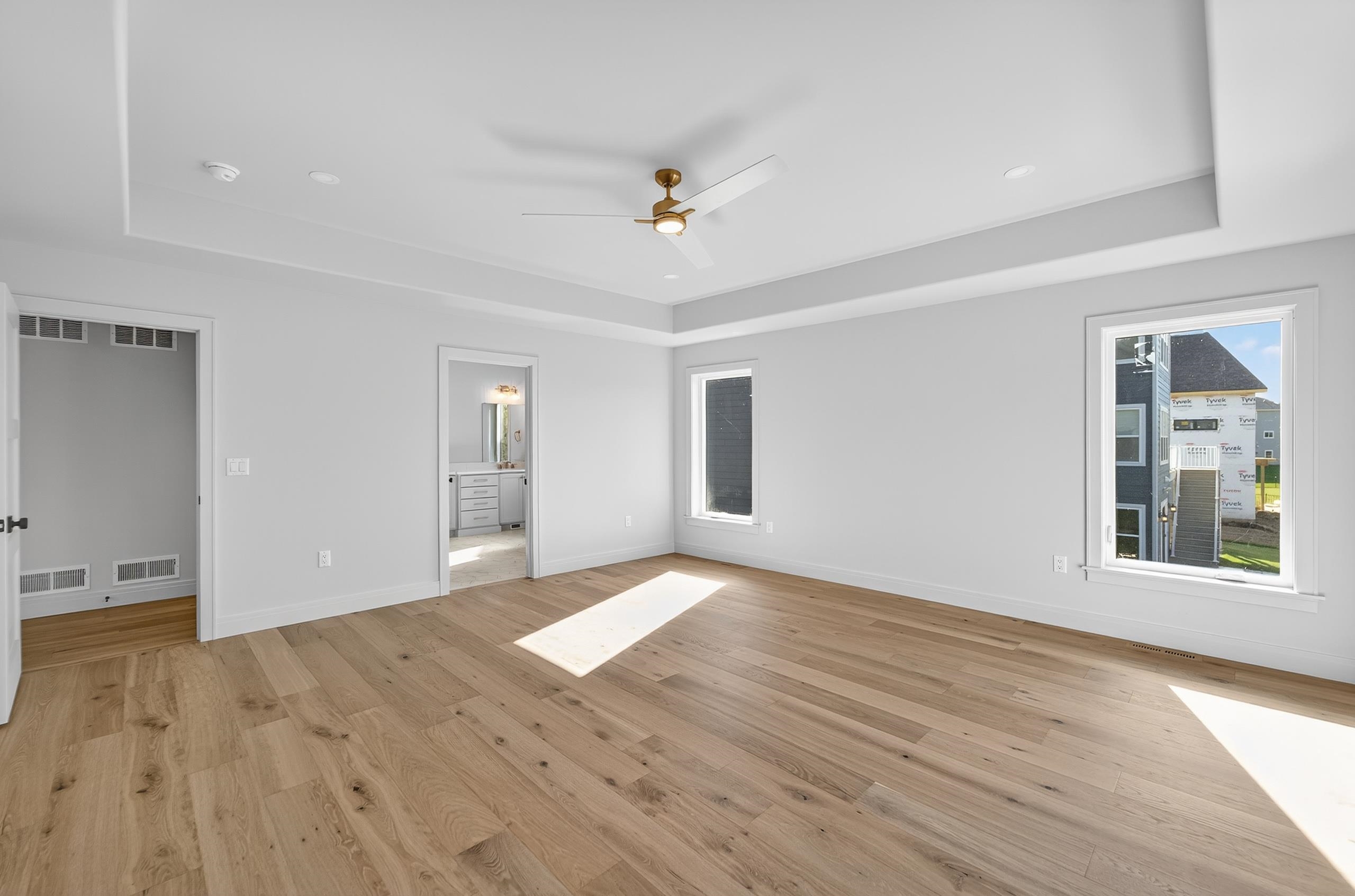 1438 Greenleaf Court