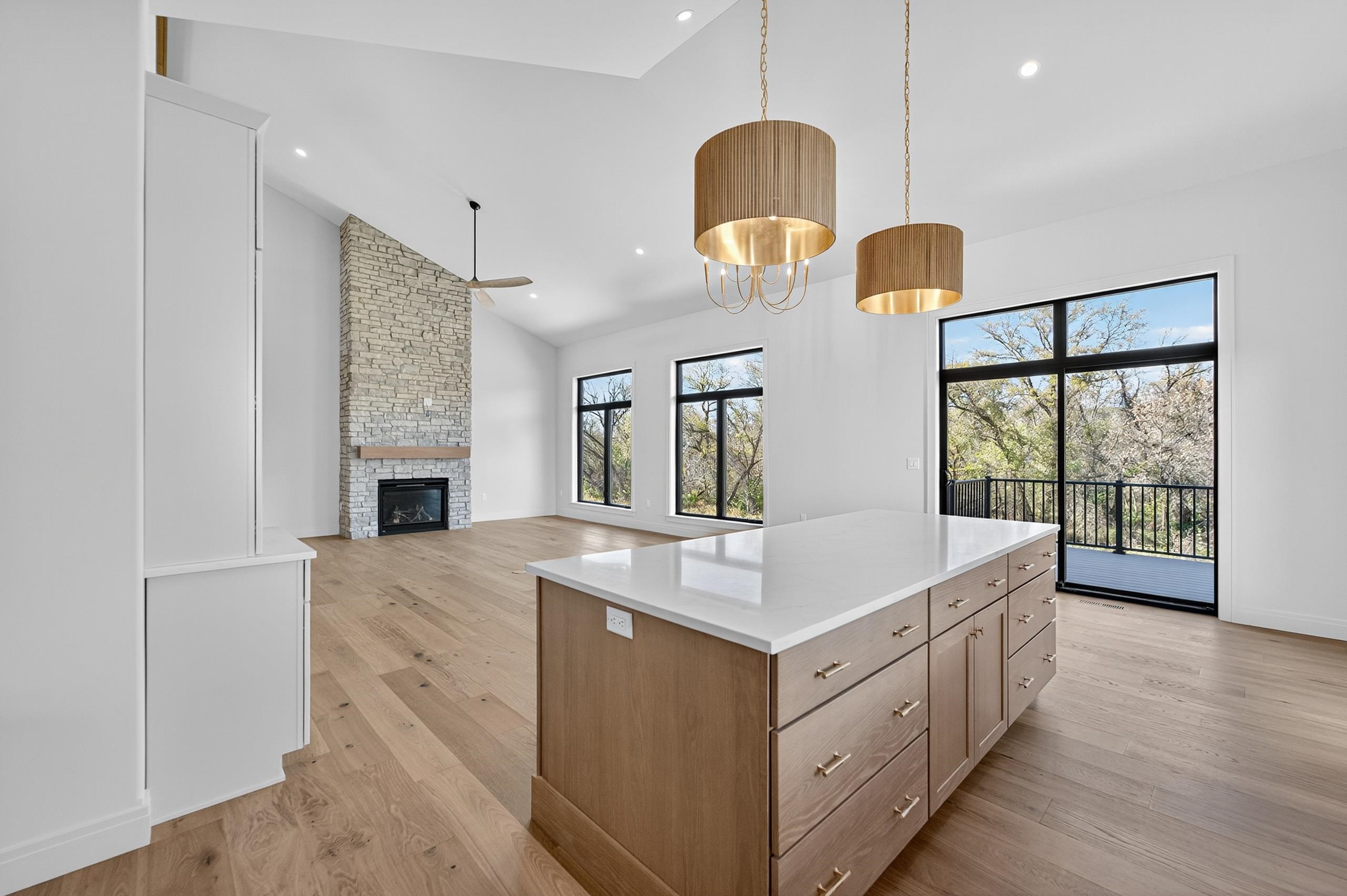 1438 Greenleaf Court