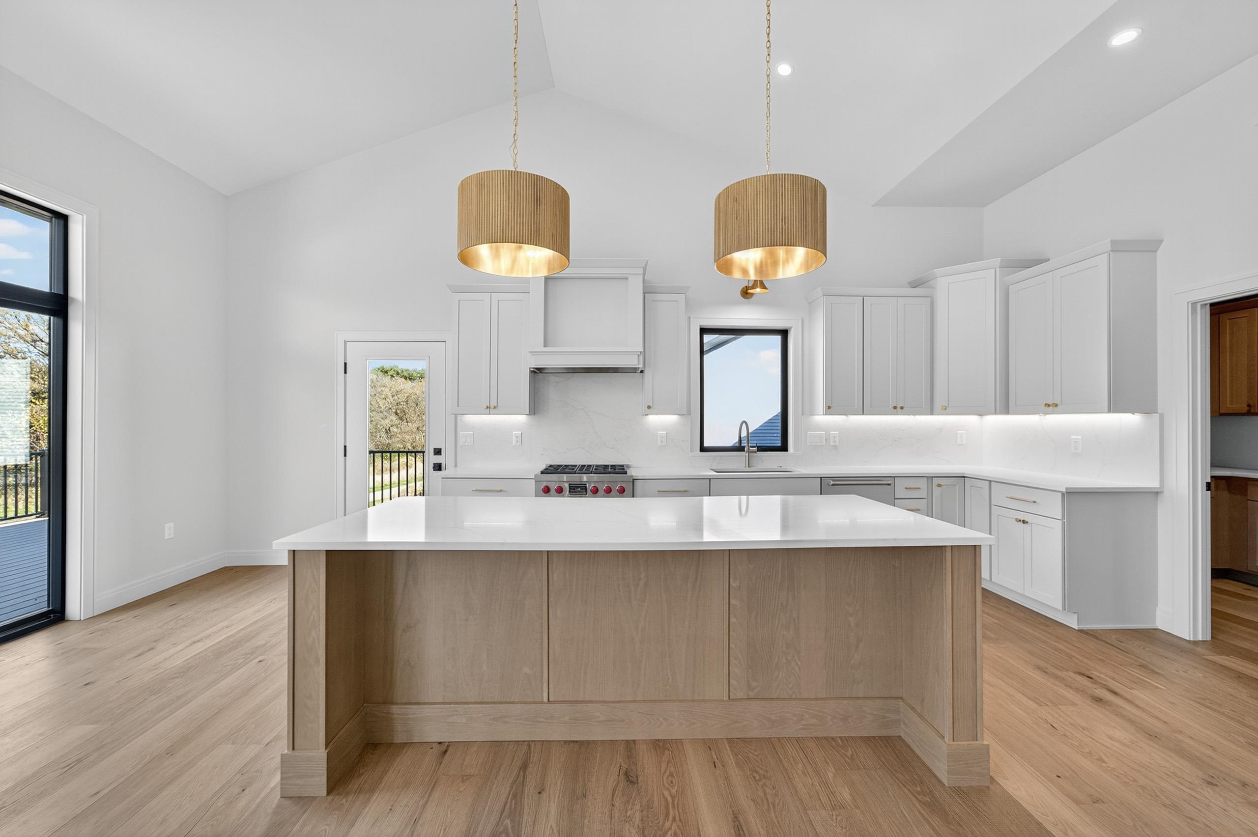 1438 Greenleaf Court