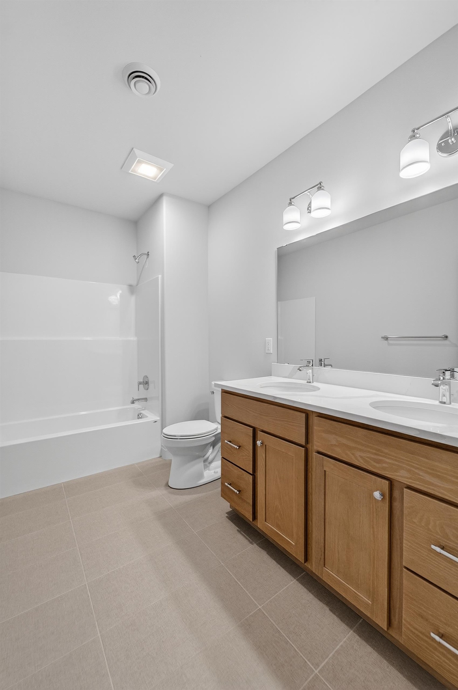 1438 Greenleaf Court