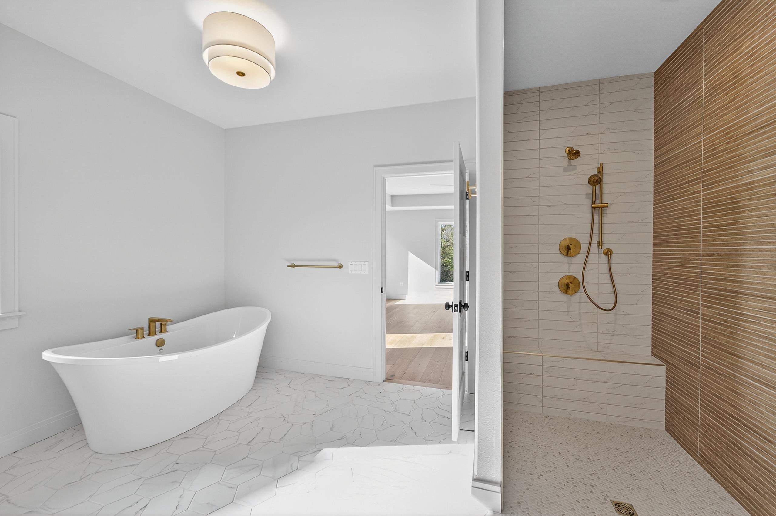 1438 Greenleaf Court