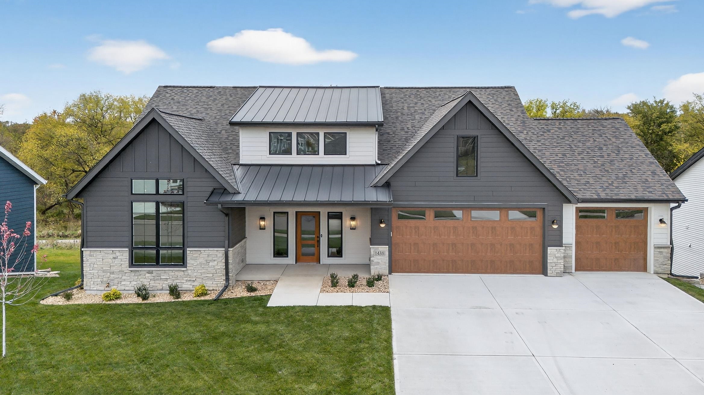 1438 Greenleaf Court