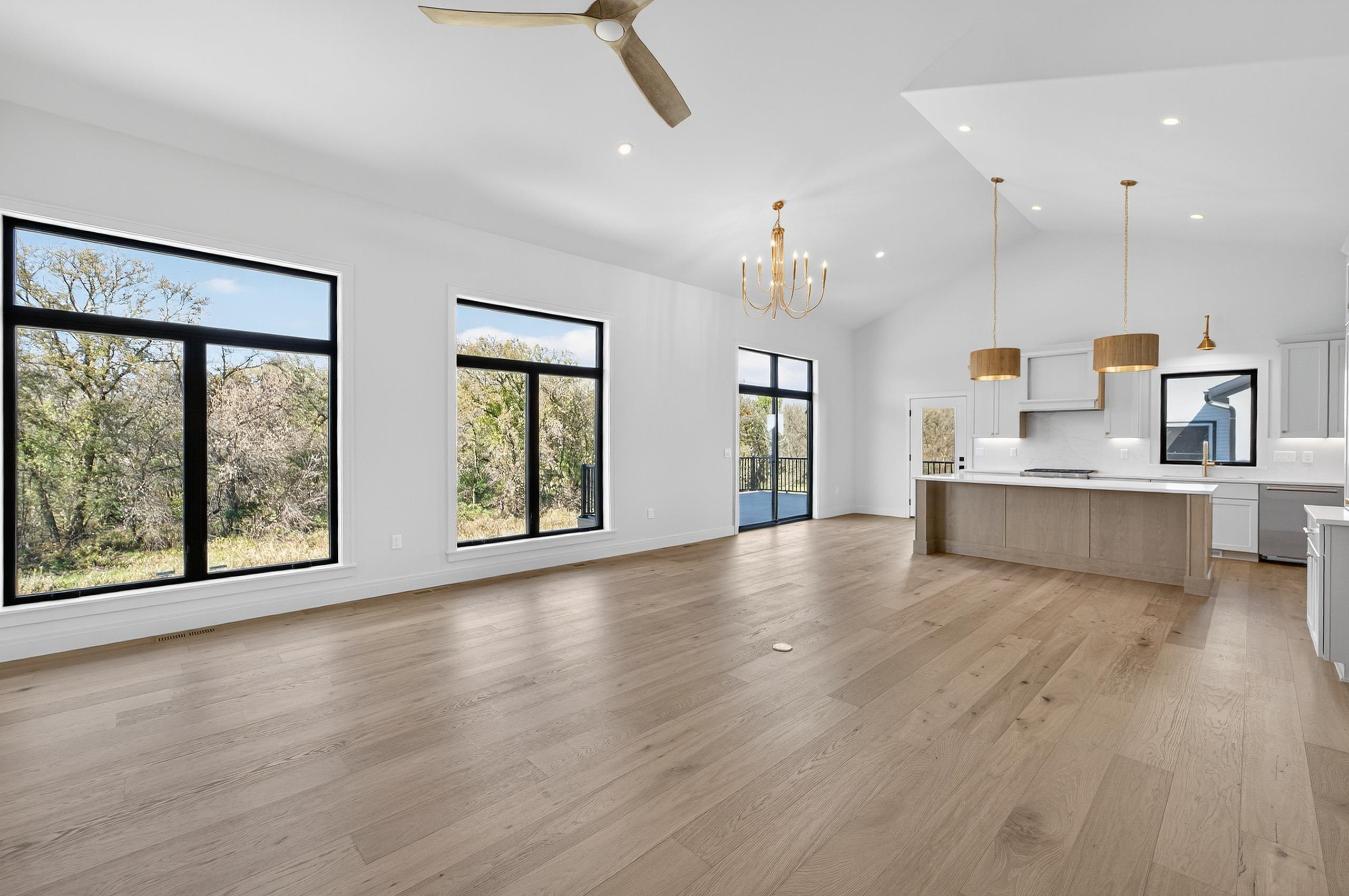 1438 Greenleaf Court