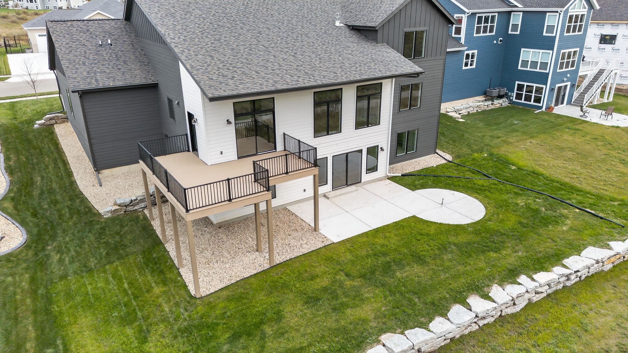 1438 Greenleaf Court