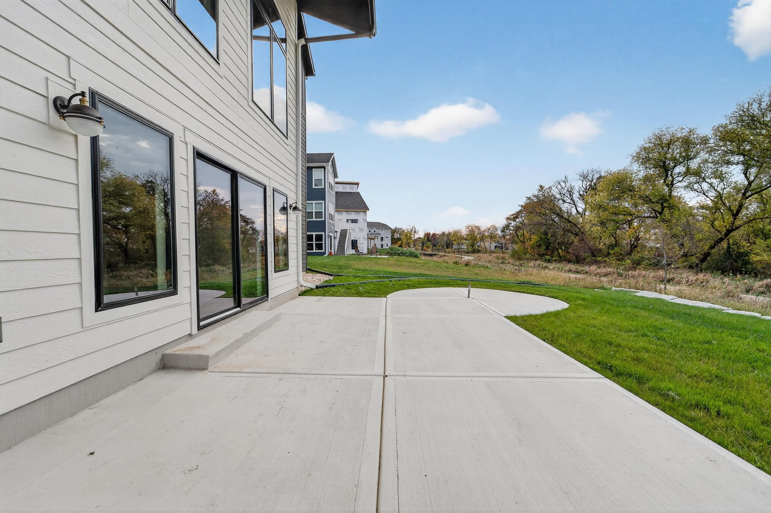 1438 Greenleaf Court