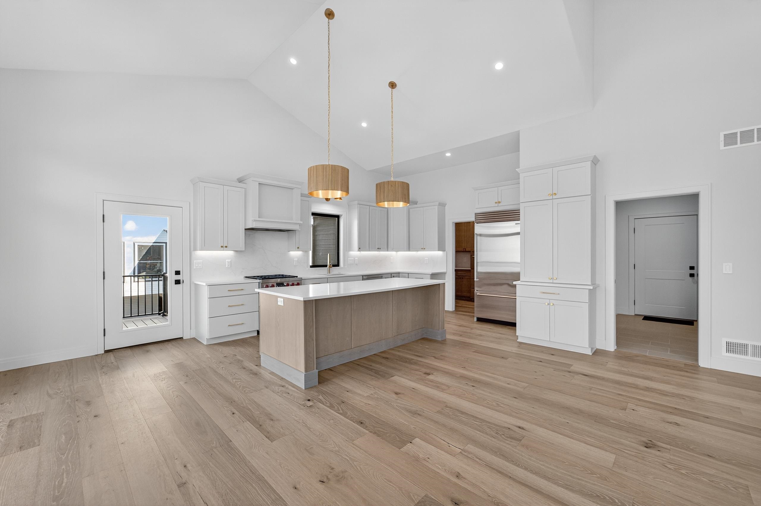 1438 Greenleaf Court