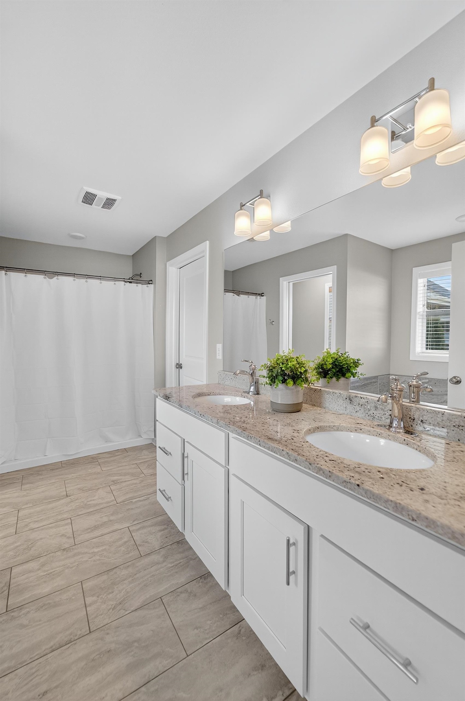 280 S Longfield Drive