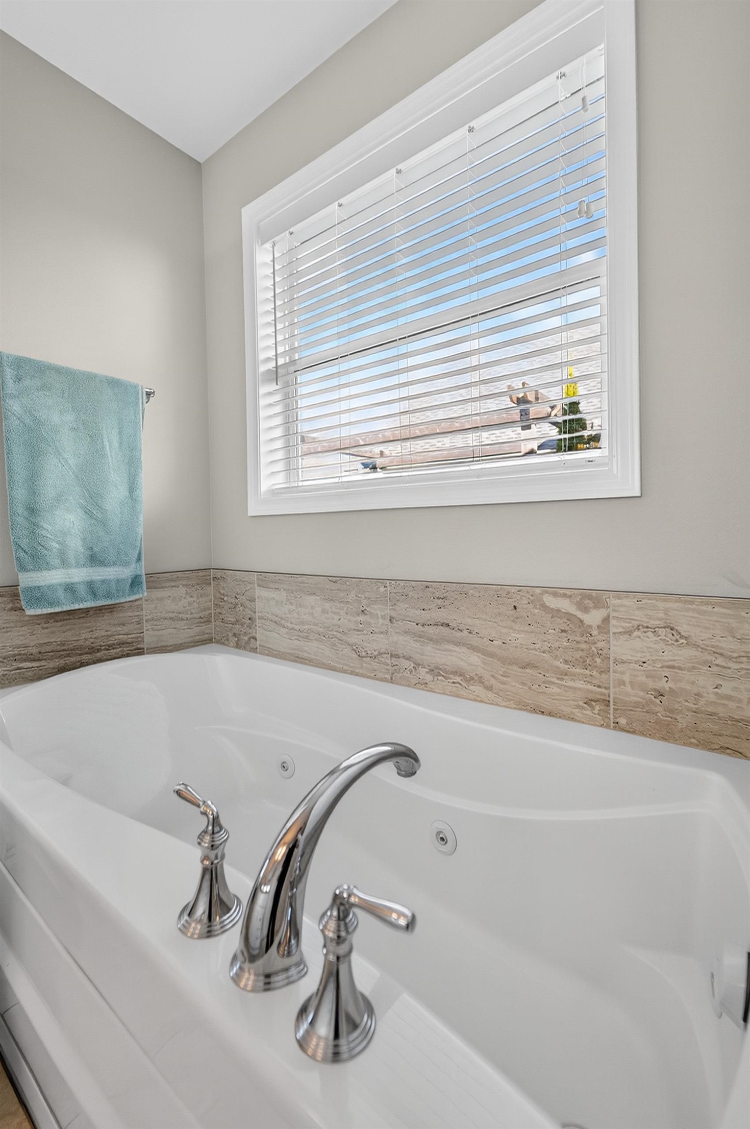 280 S Longfield Drive