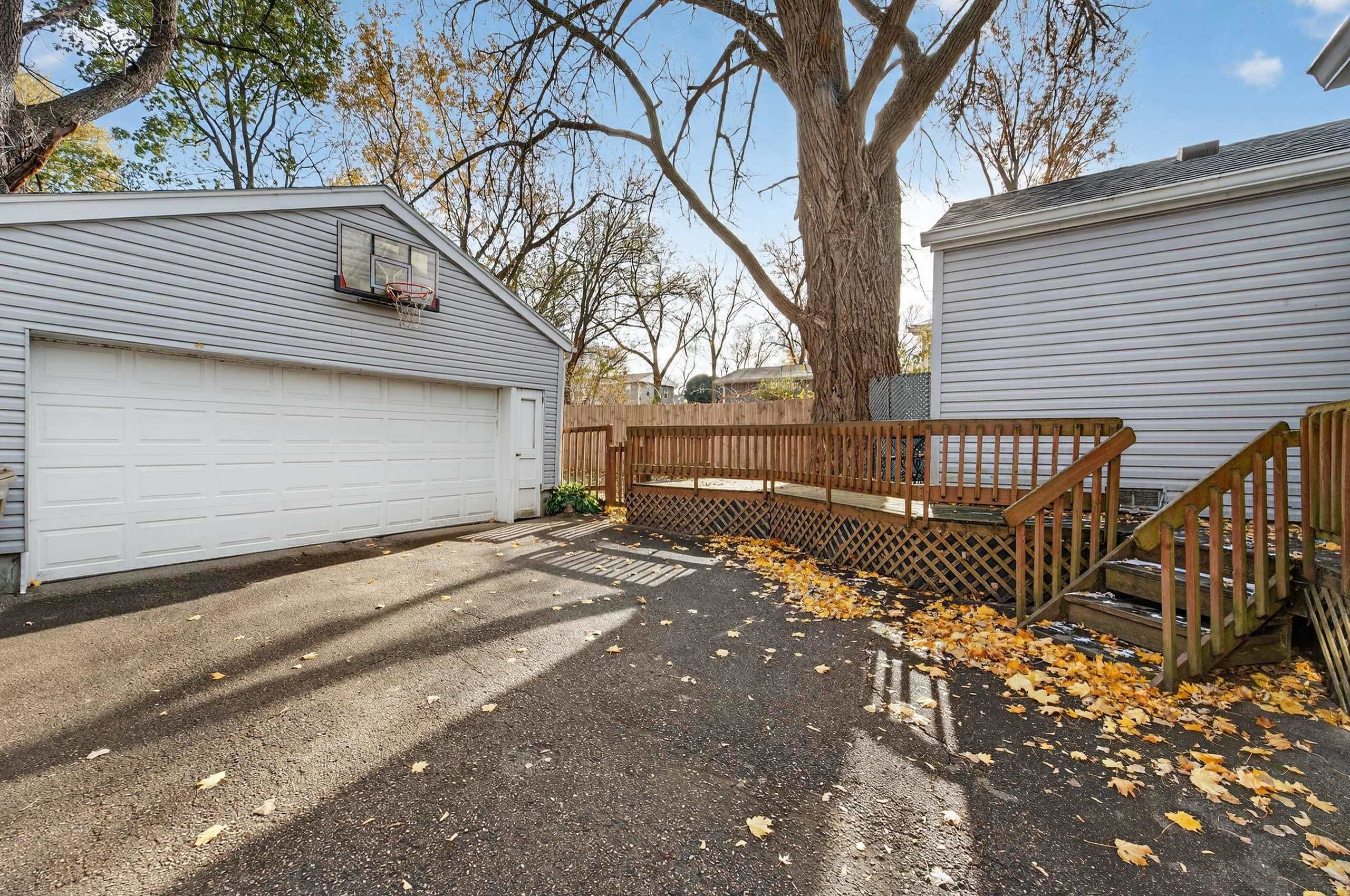 1845 Beld Street