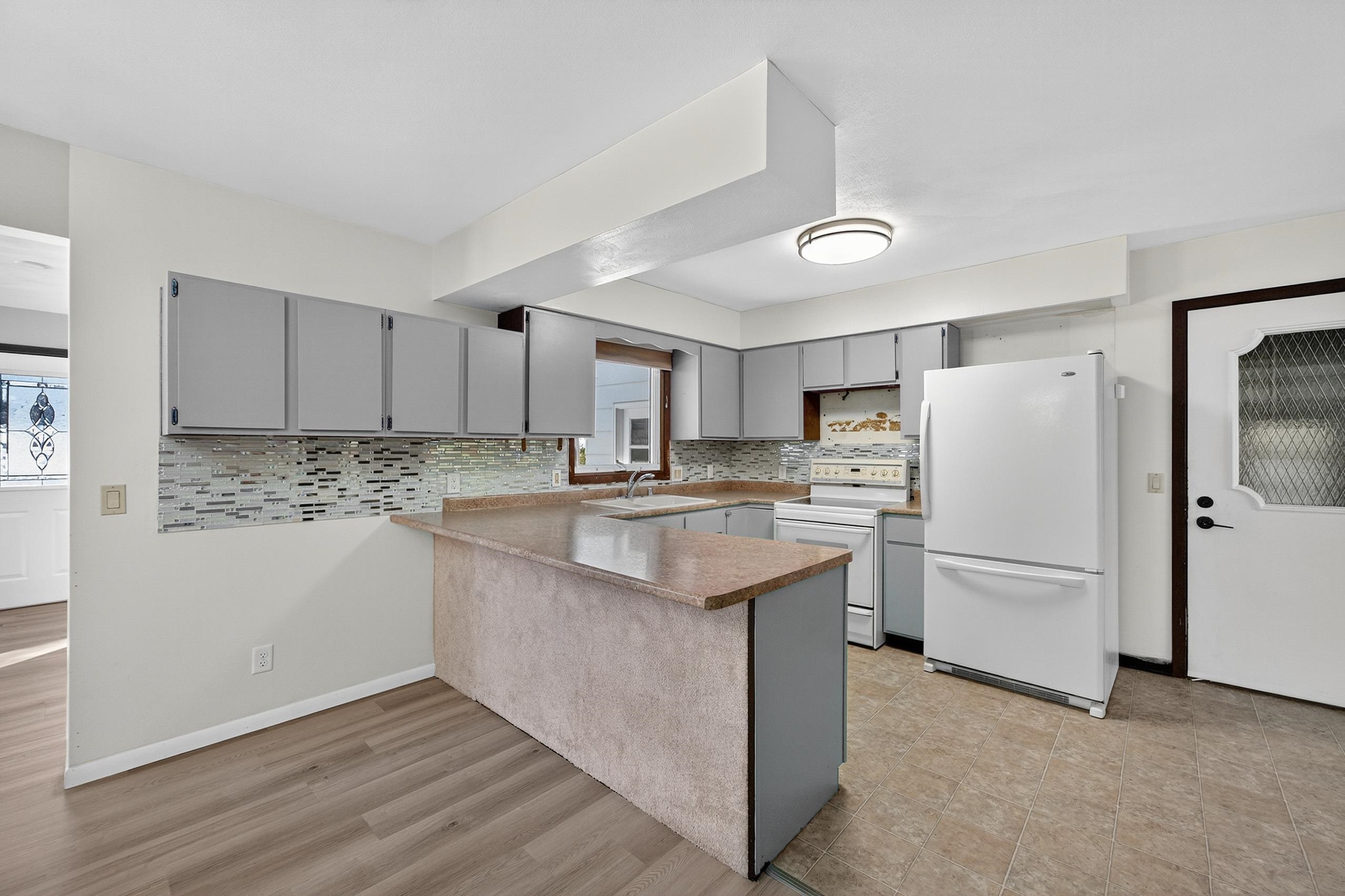 122 Hillside Circle