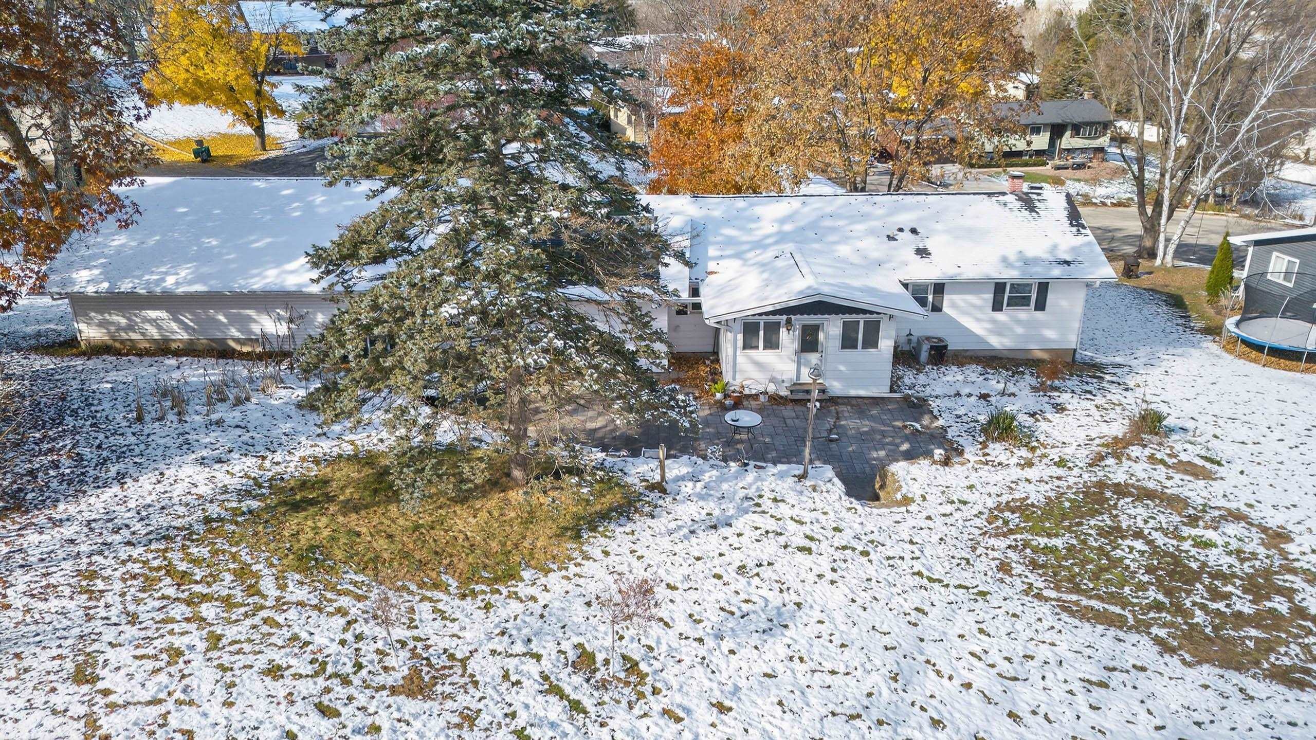 122 Hillside Circle