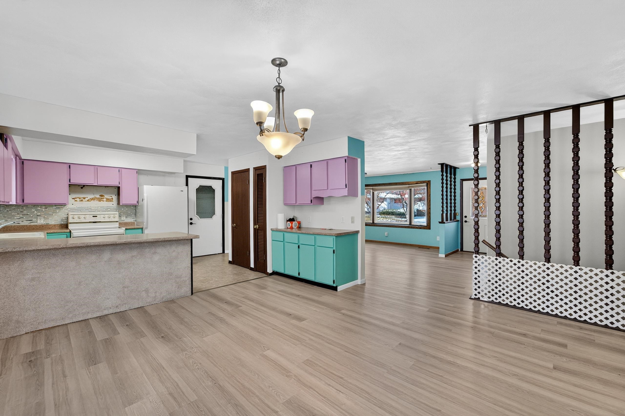 122 Hillside Circle