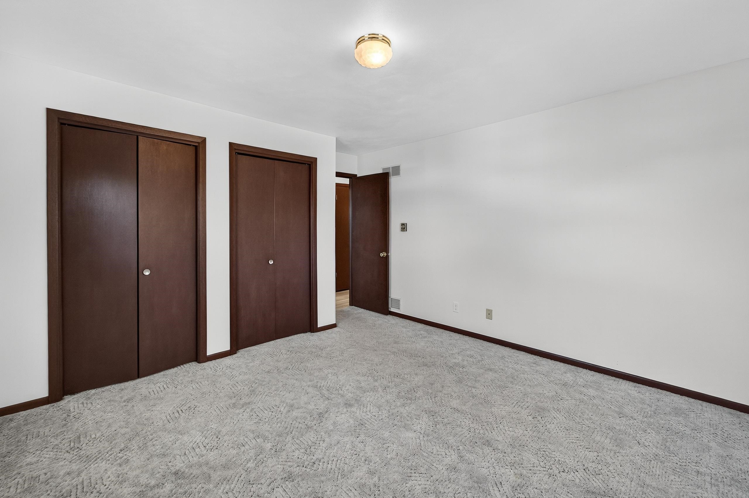 122 Hillside Circle