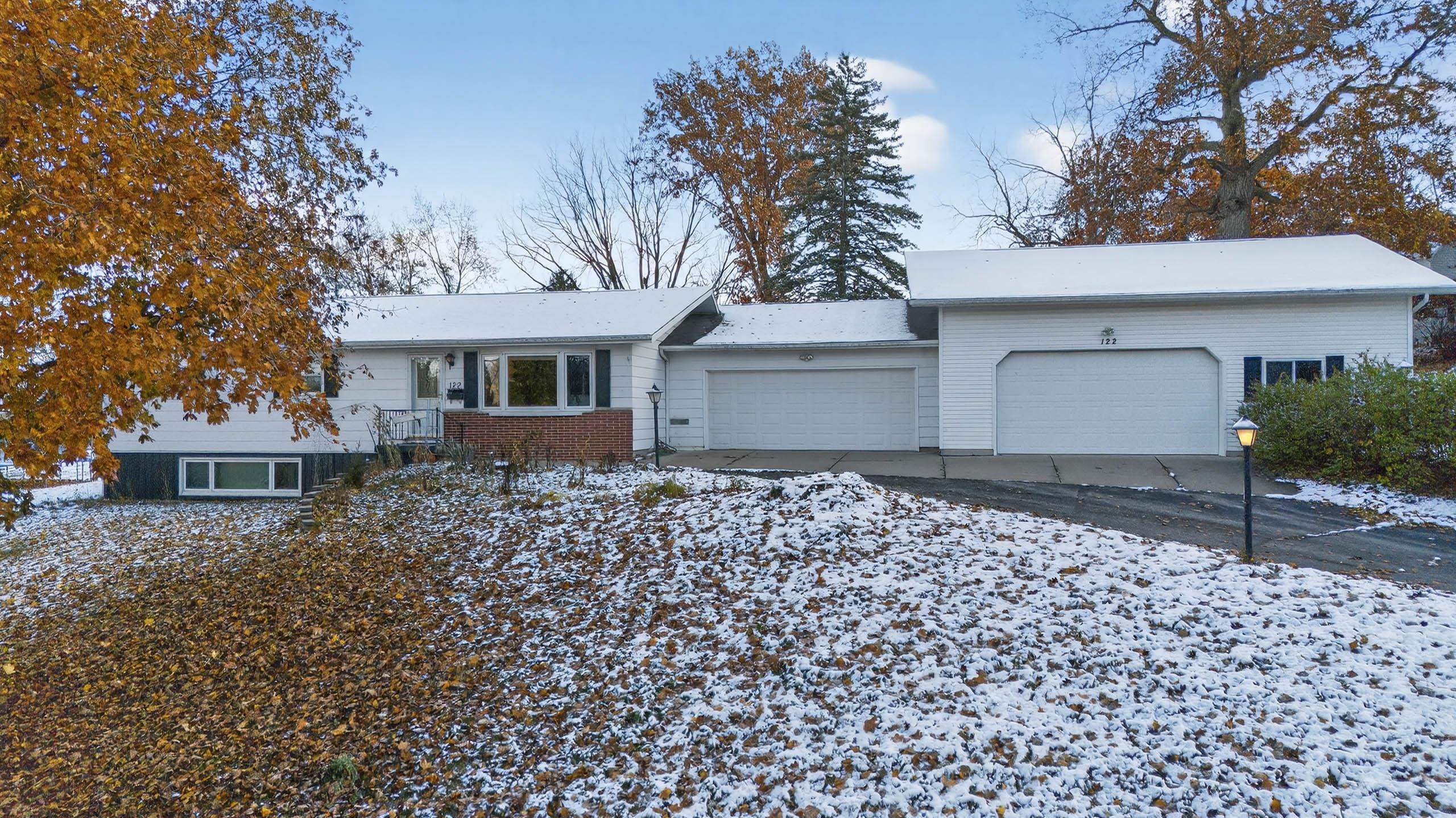 122 Hillside Circle