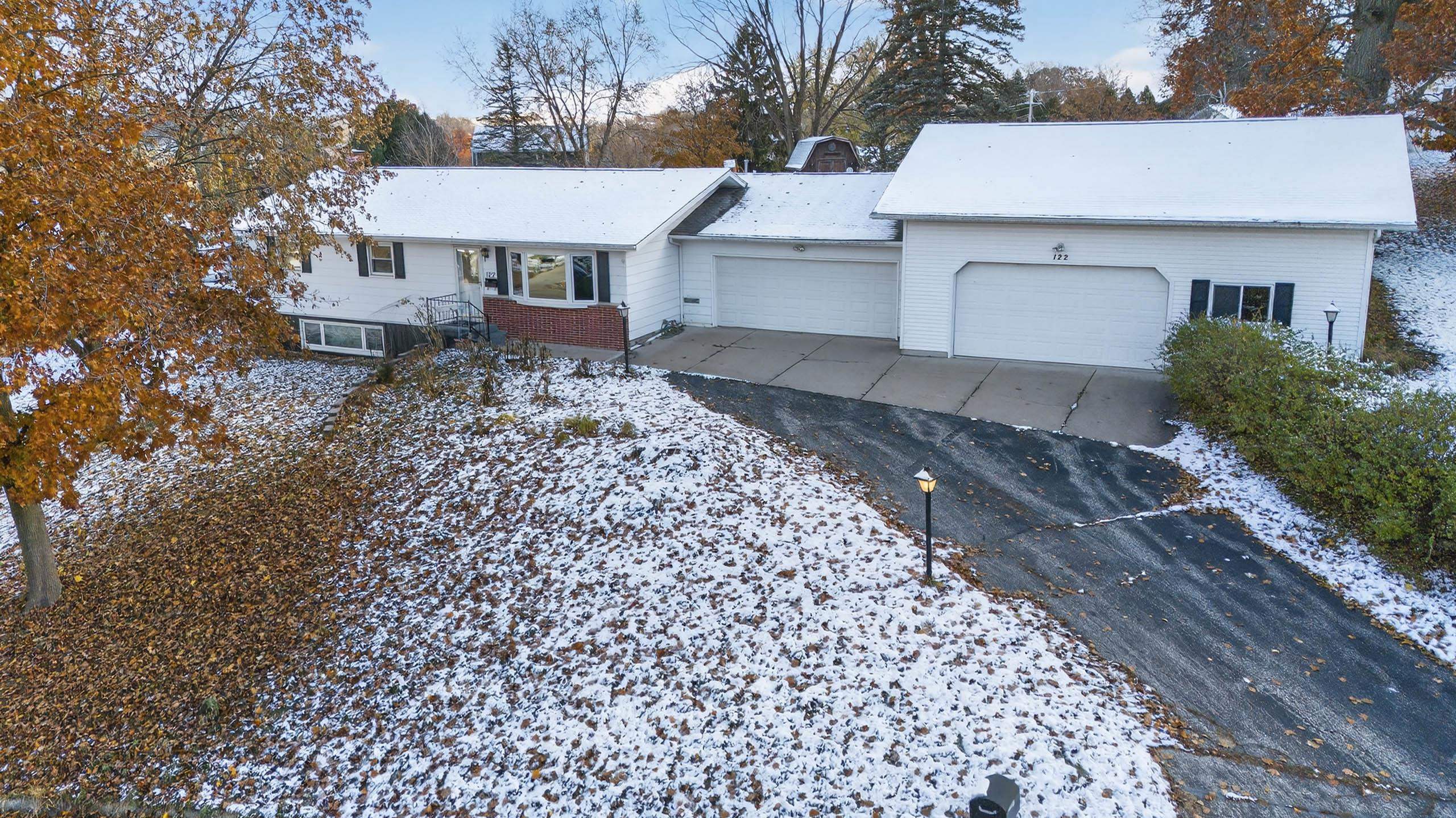 122 Hillside Circle