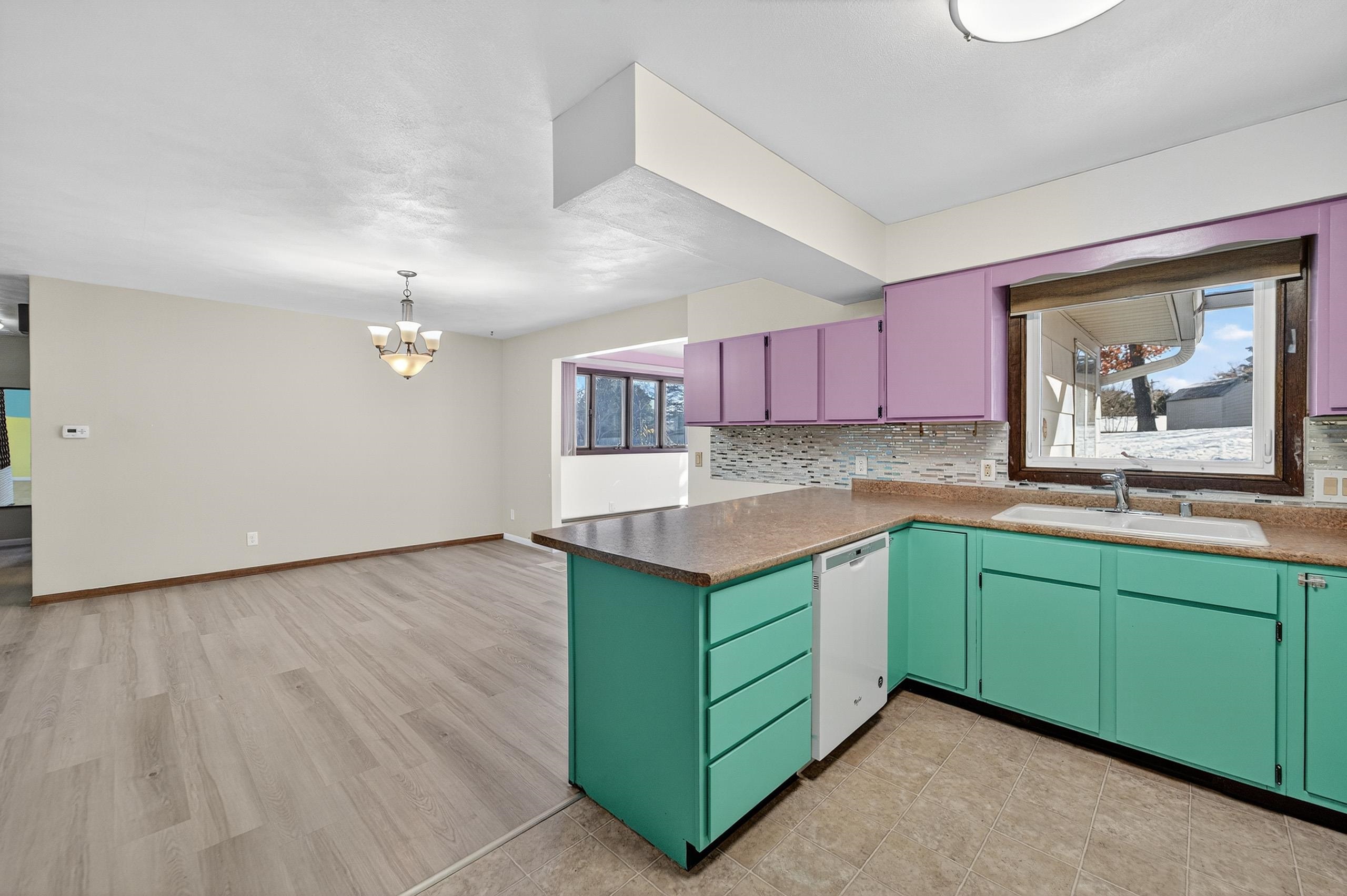 122 Hillside Circle