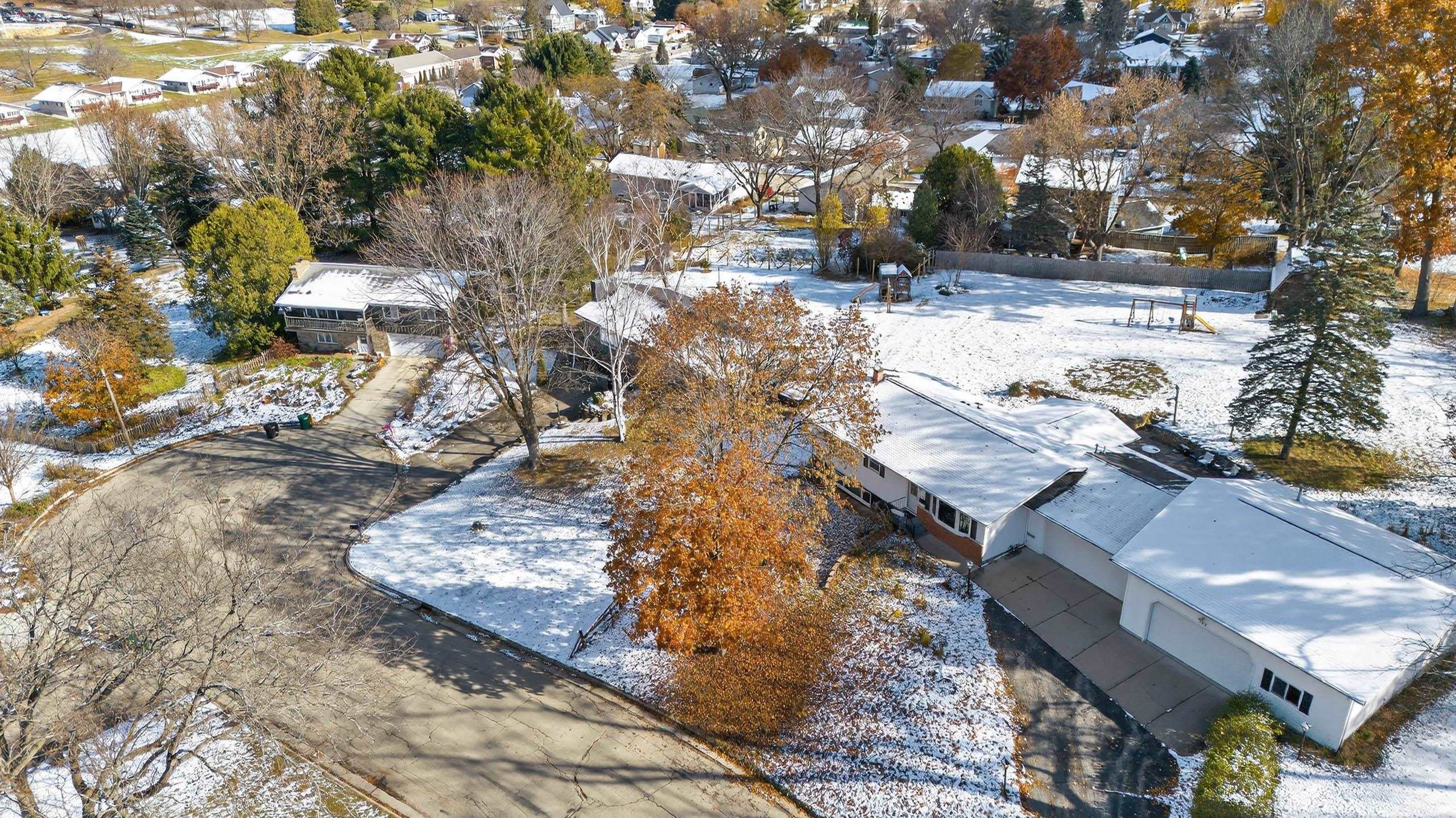 122 Hillside Circle