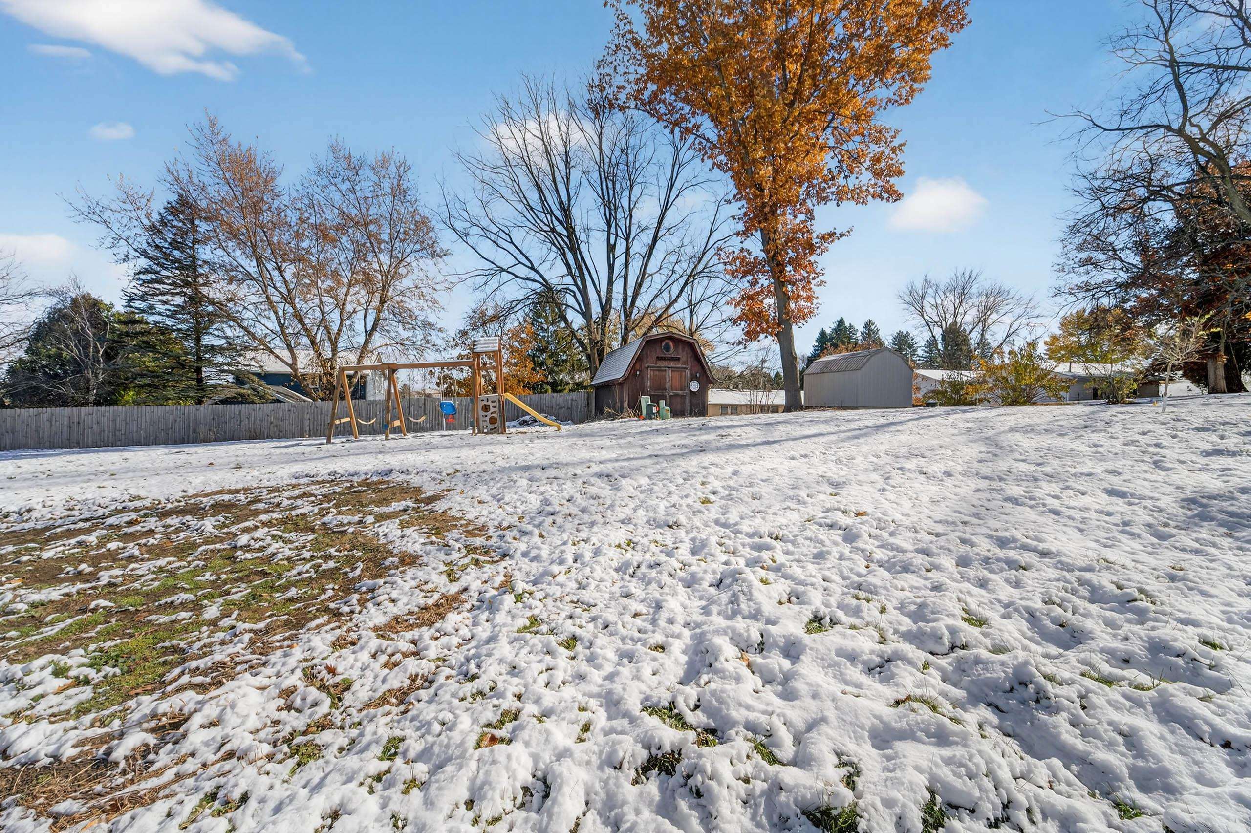122 Hillside Circle