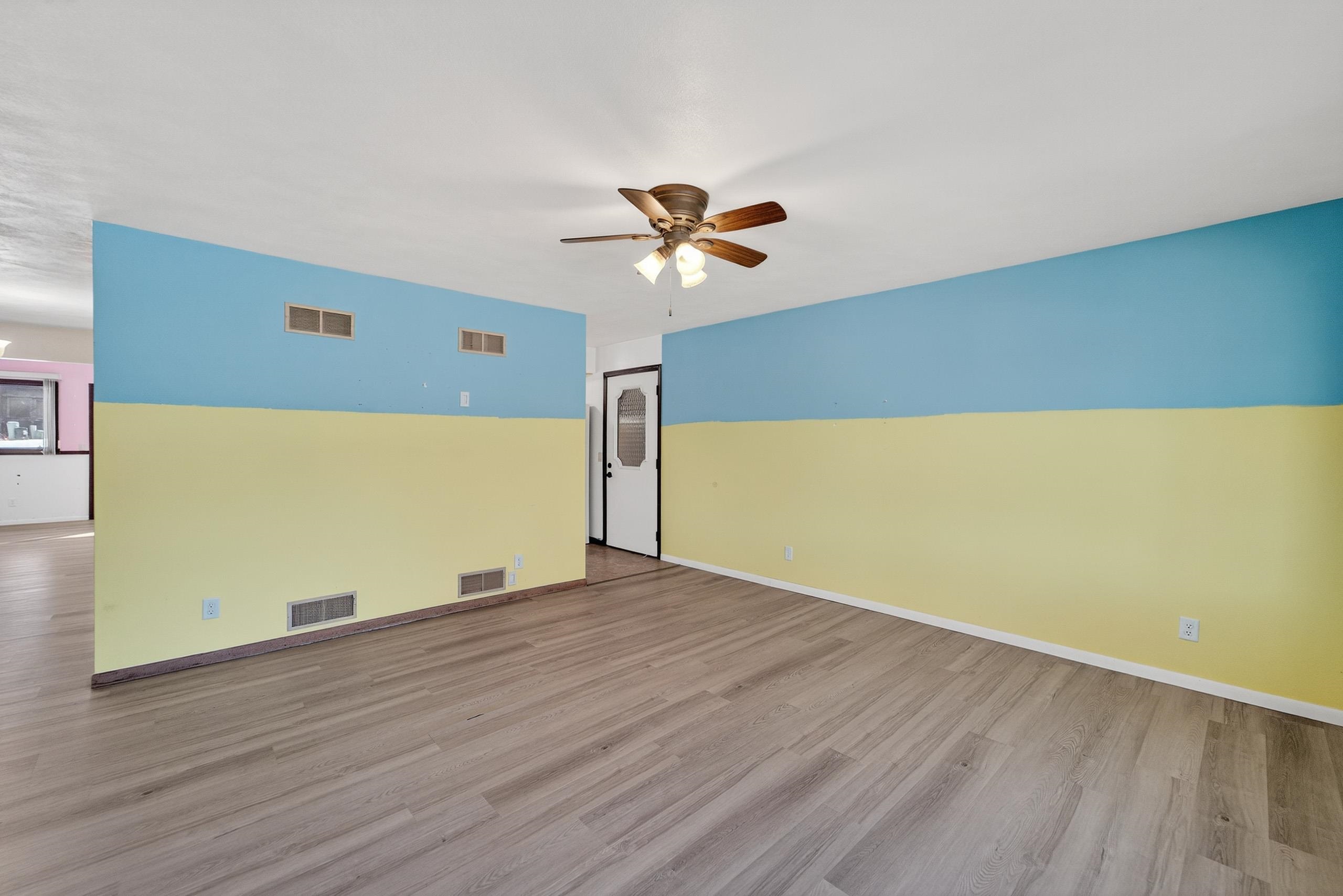 122 Hillside Circle