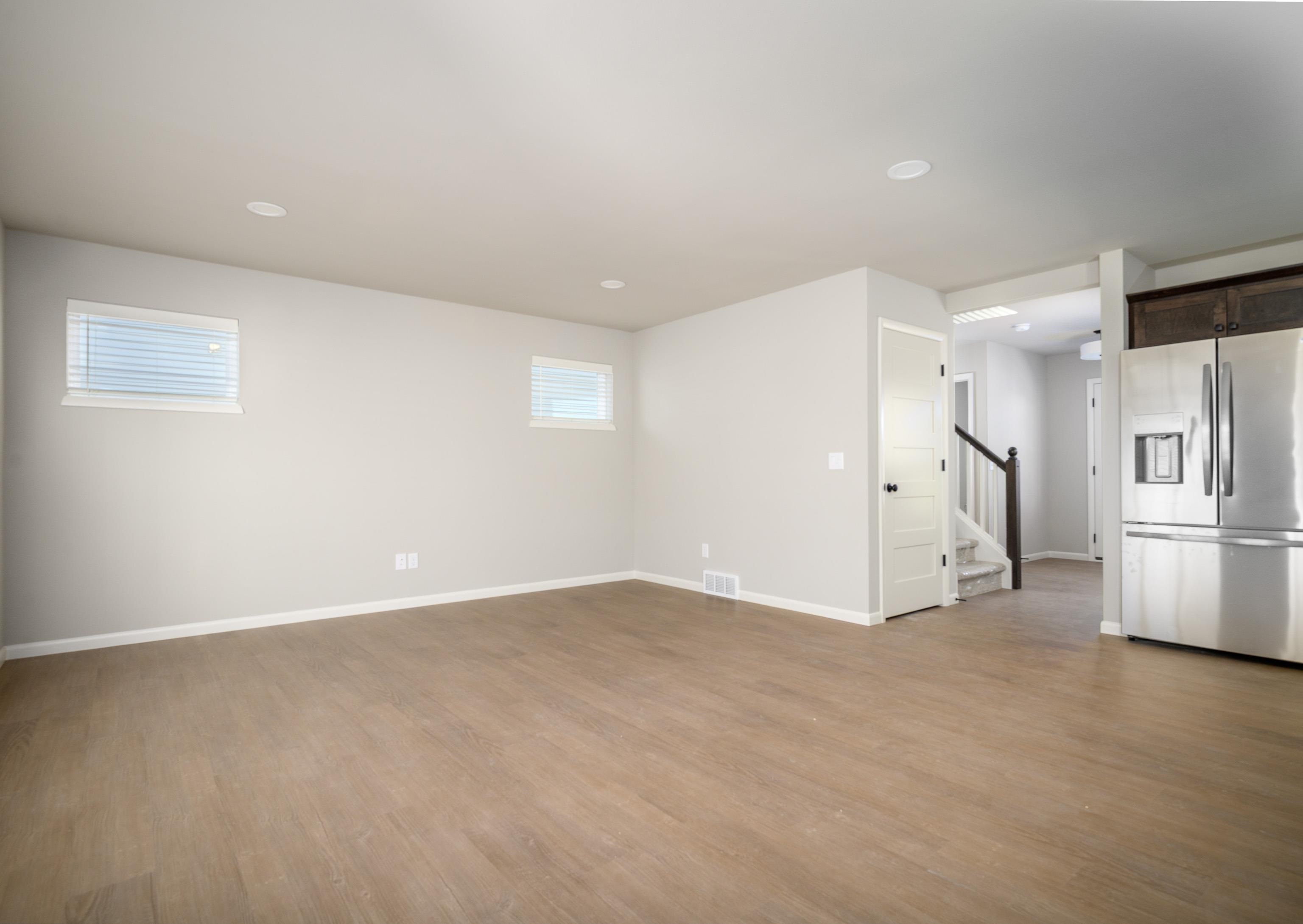 1687 Waverly Way