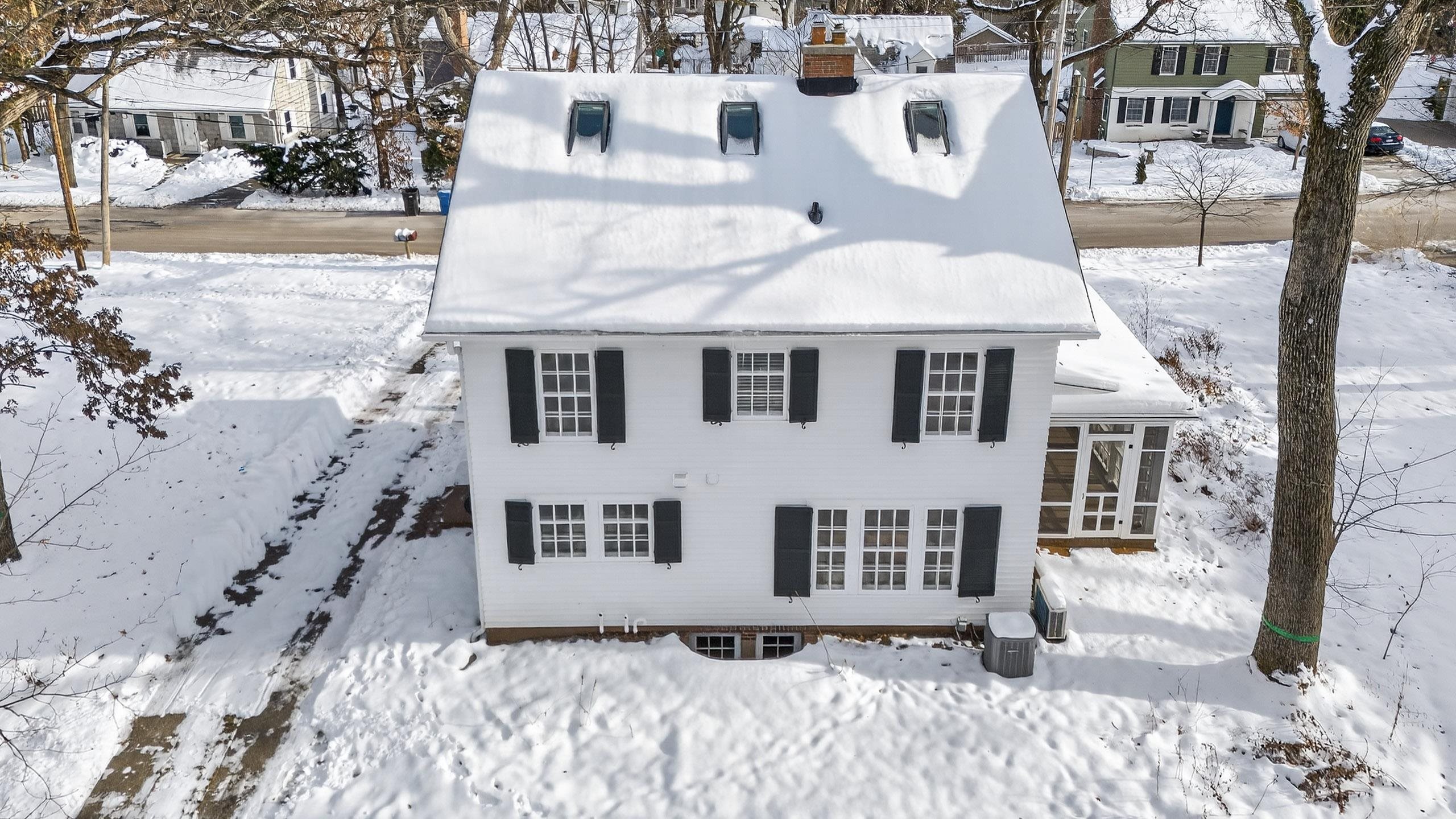 1226 Sweetbriar Road