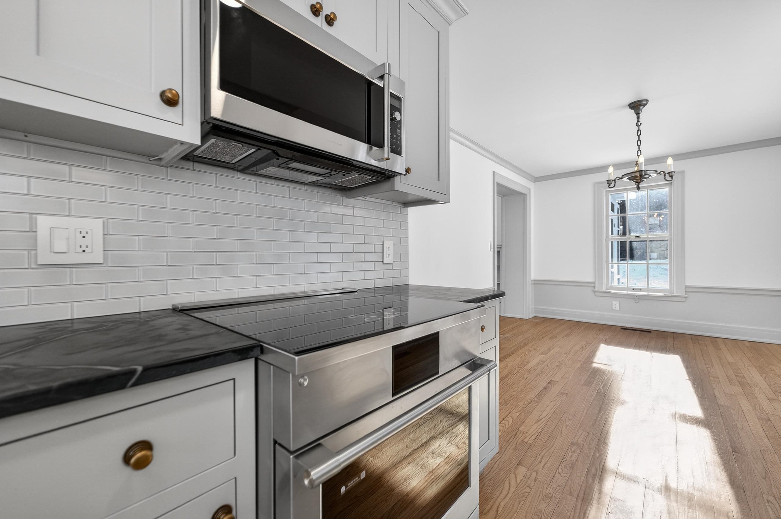 1226 Sweetbriar Road