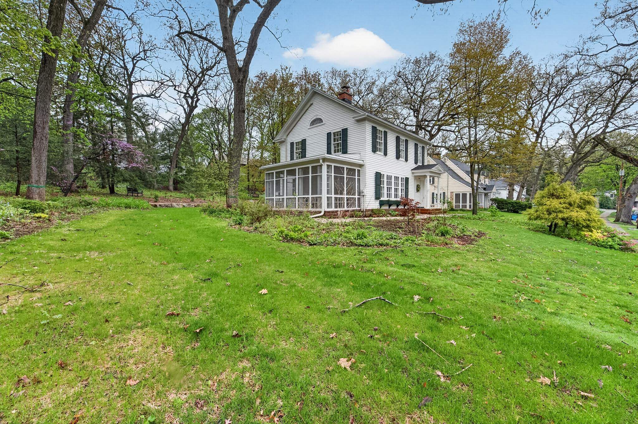 1226 Sweetbriar Road