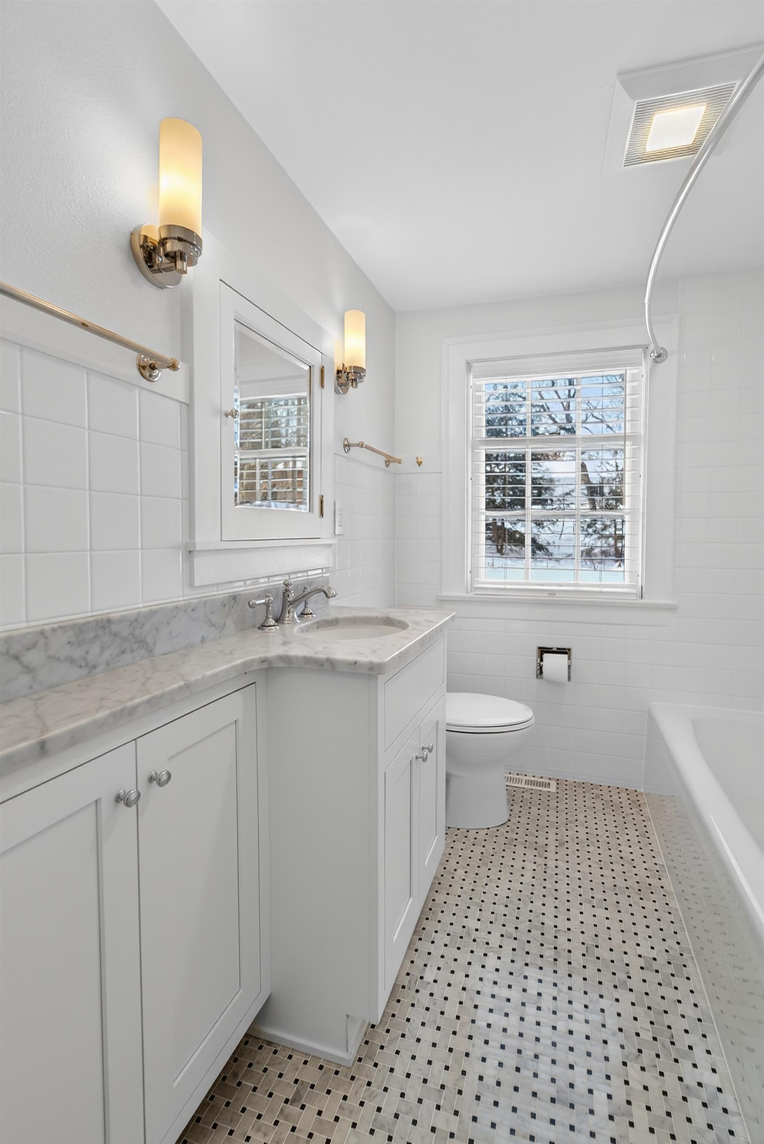 1226 Sweetbriar Road