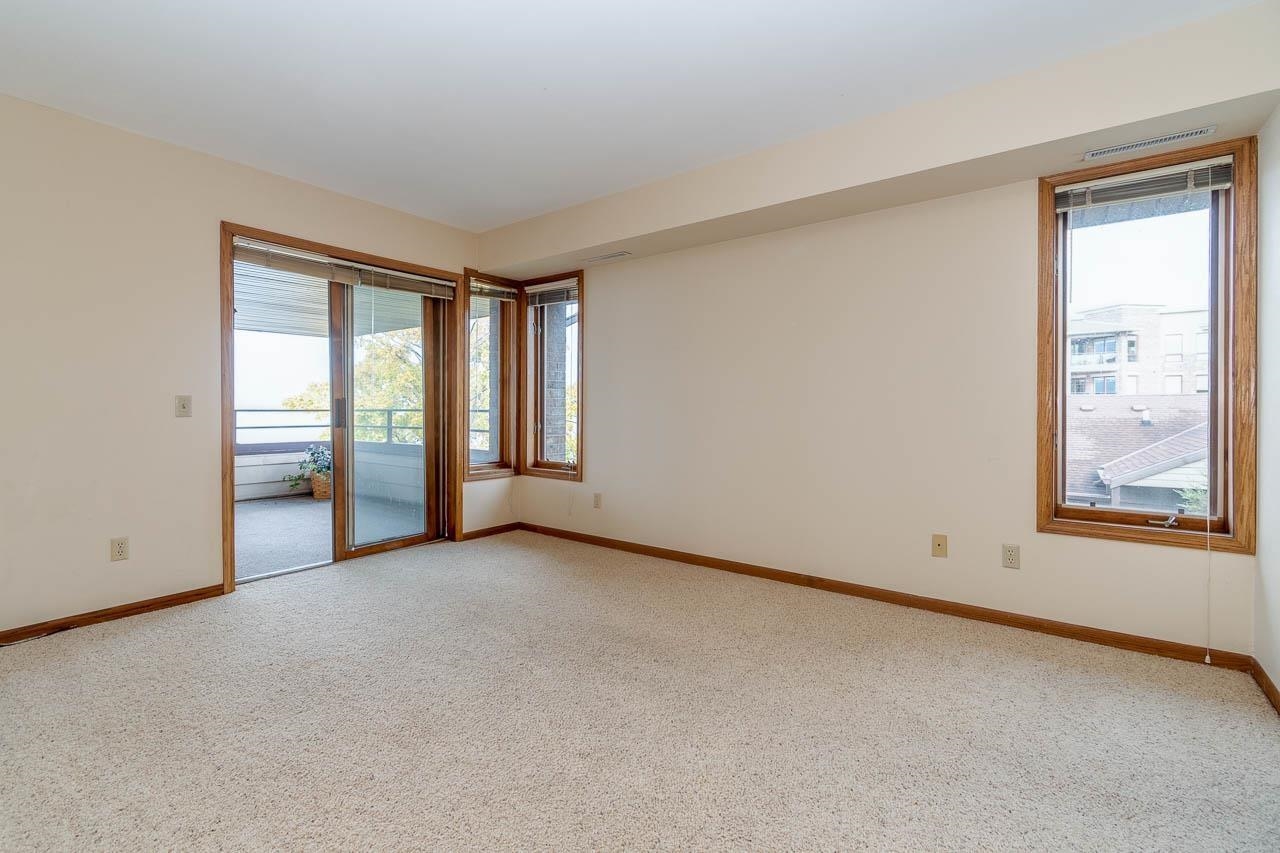 3905 Monona Drive Unit: 10