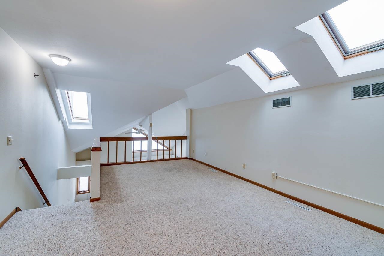 3905 Monona Drive Unit: 10