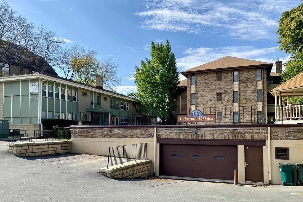 3905 Monona Drive Unit: 10
