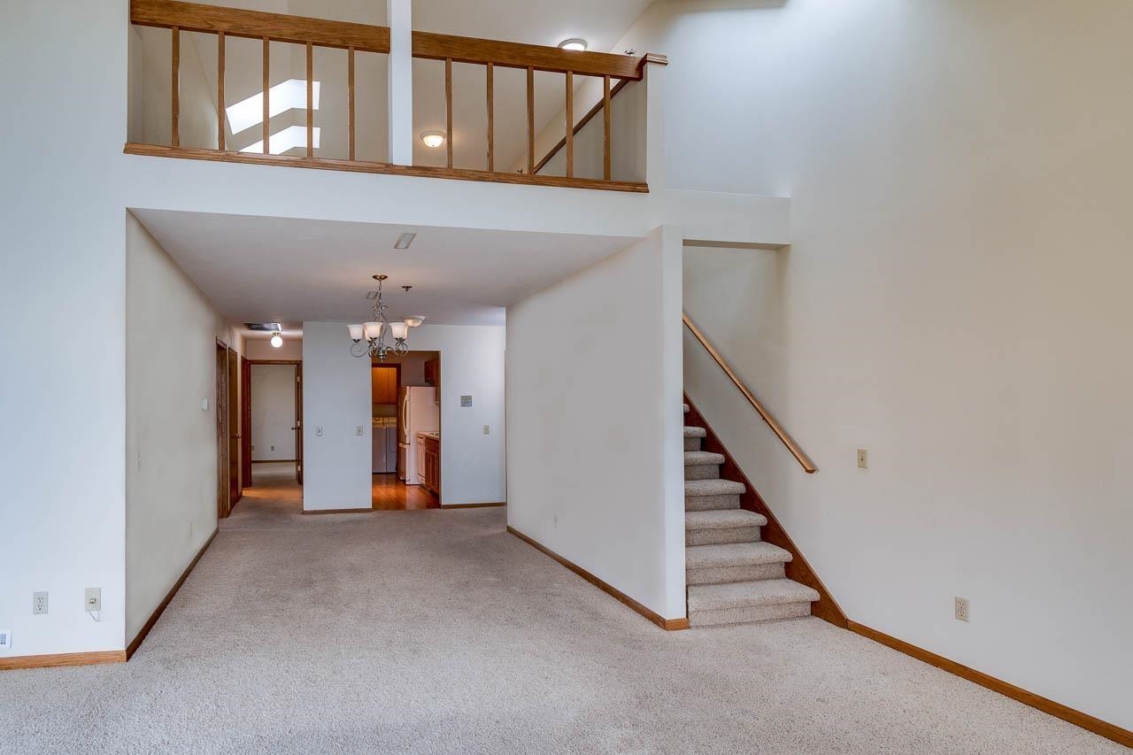3905 Monona Drive Unit: 10