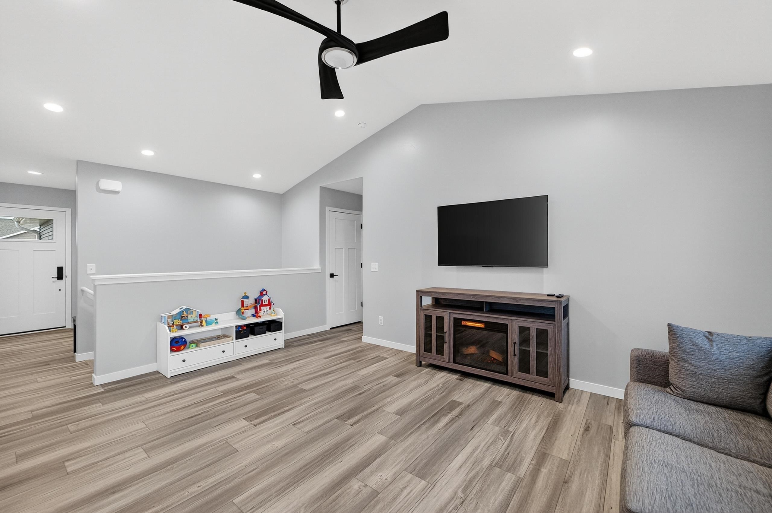 654 Locust Lane