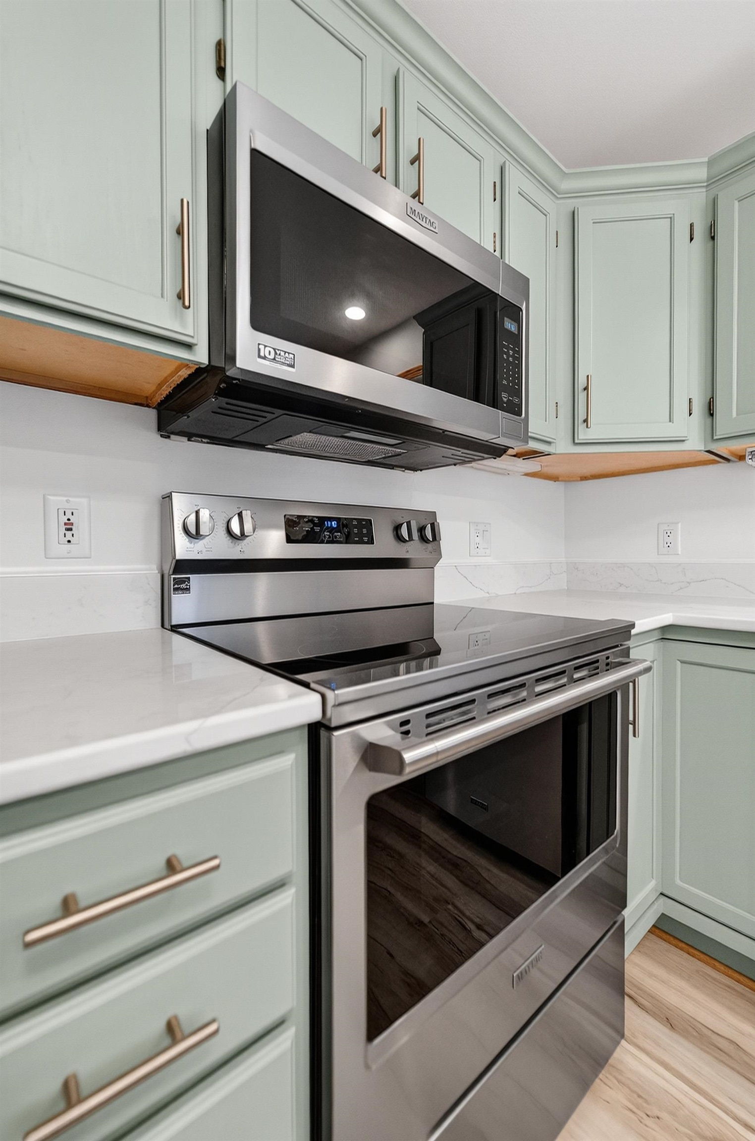 809 Southbound Drive