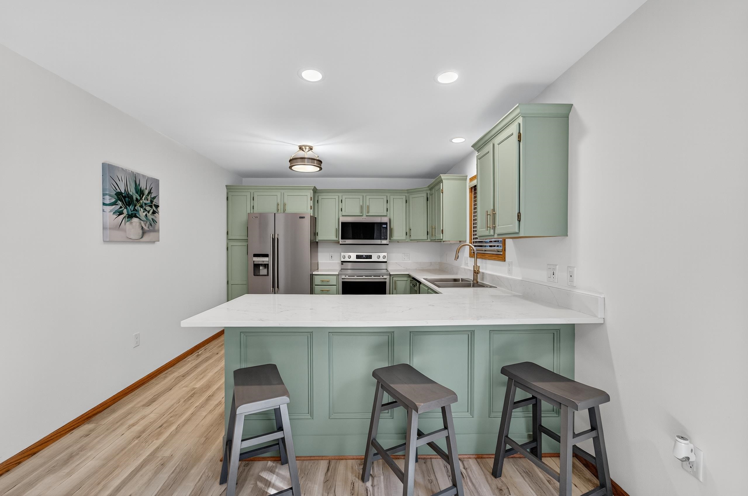 809 Southbound Drive