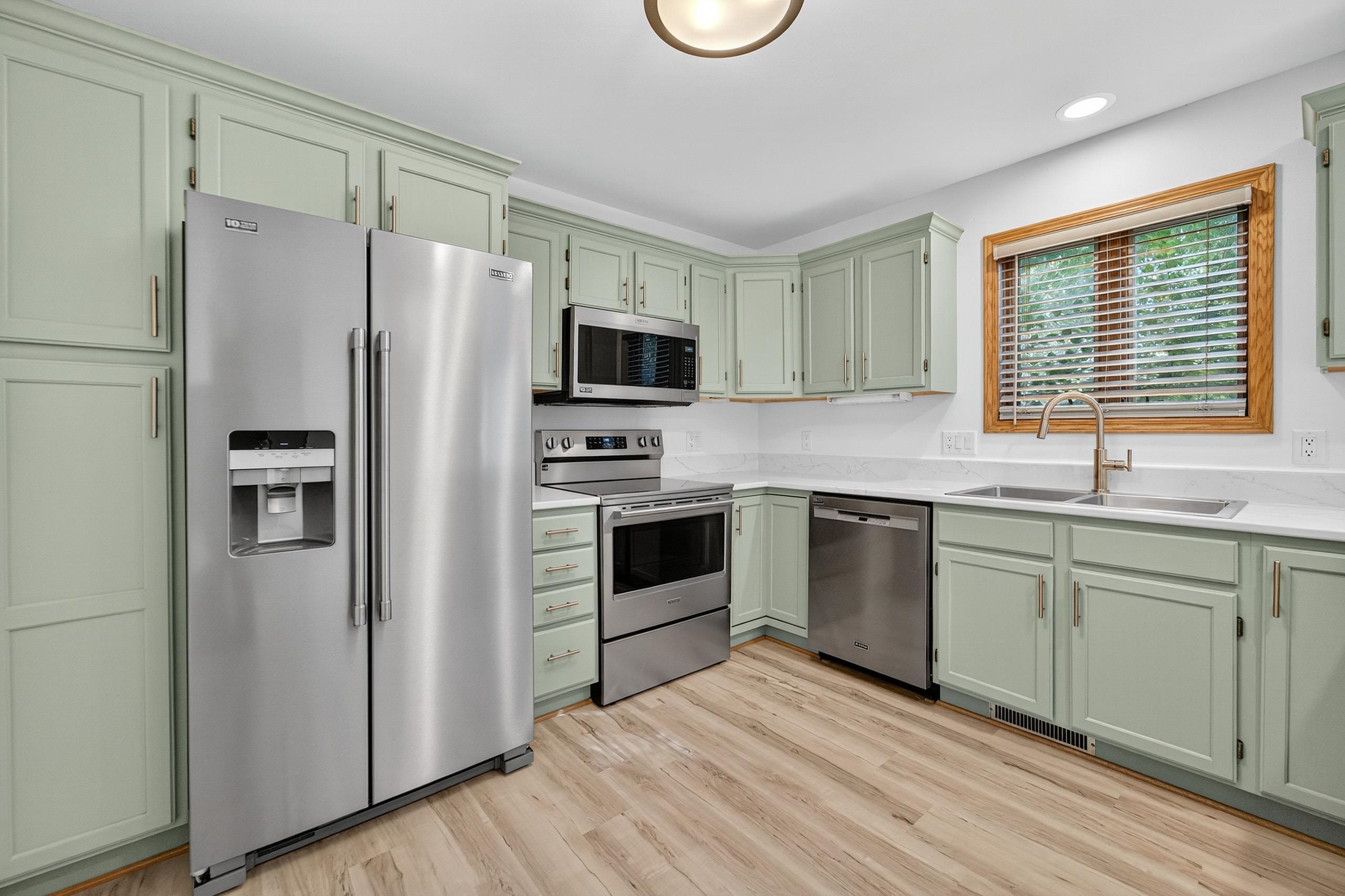 809 Southbound Drive