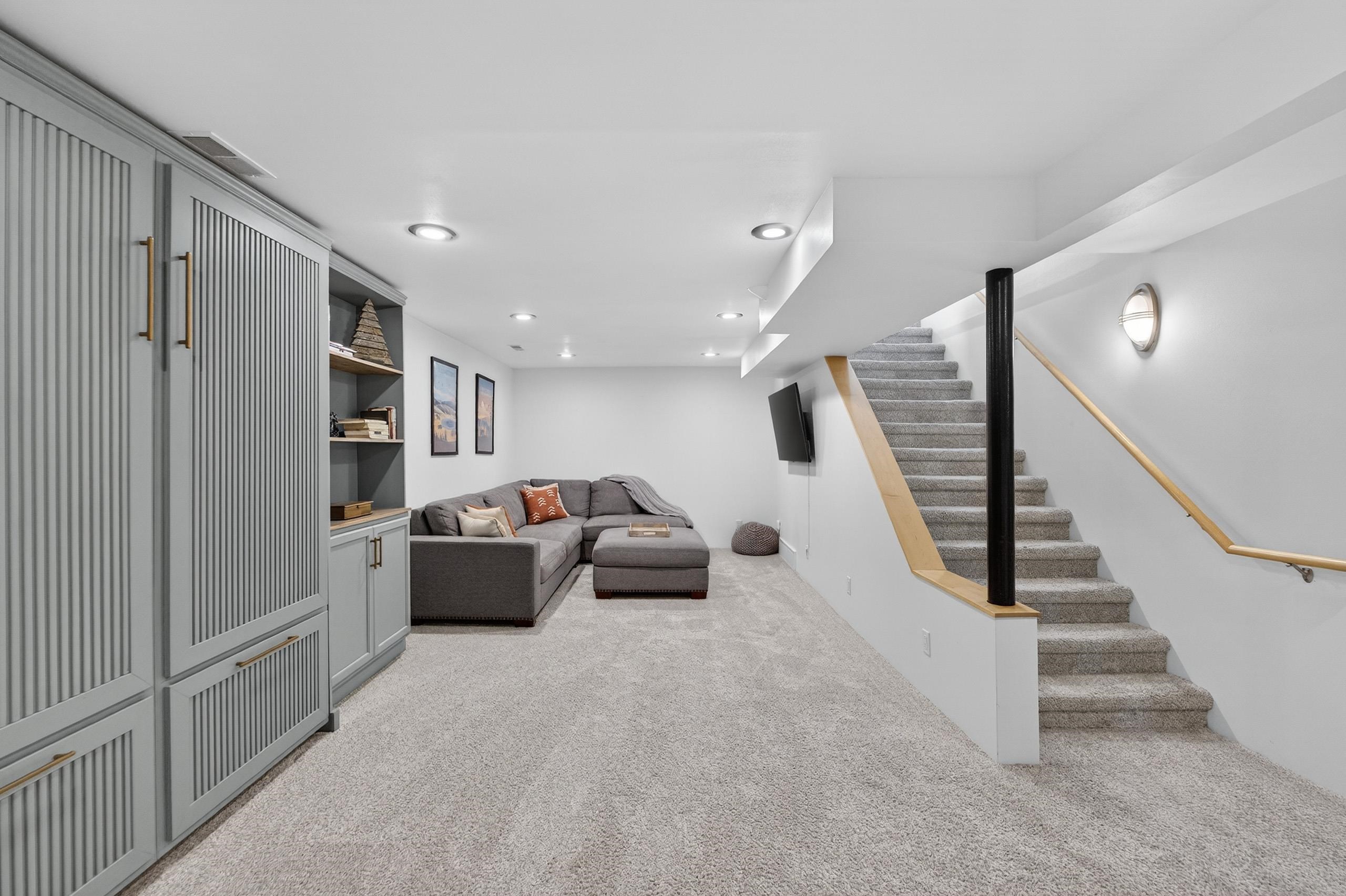 4711 Roigan Terrace