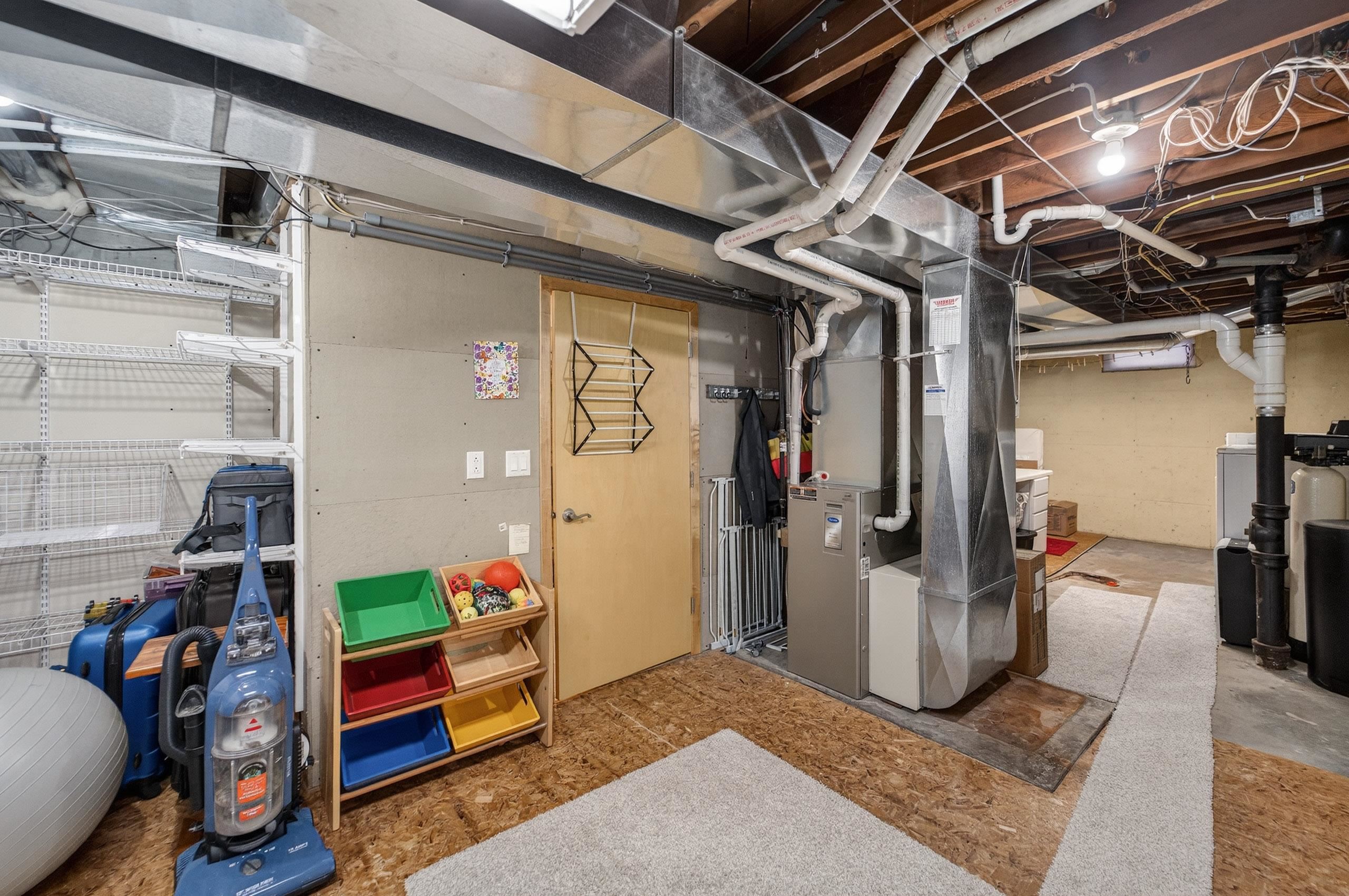 4711 Roigan Terrace