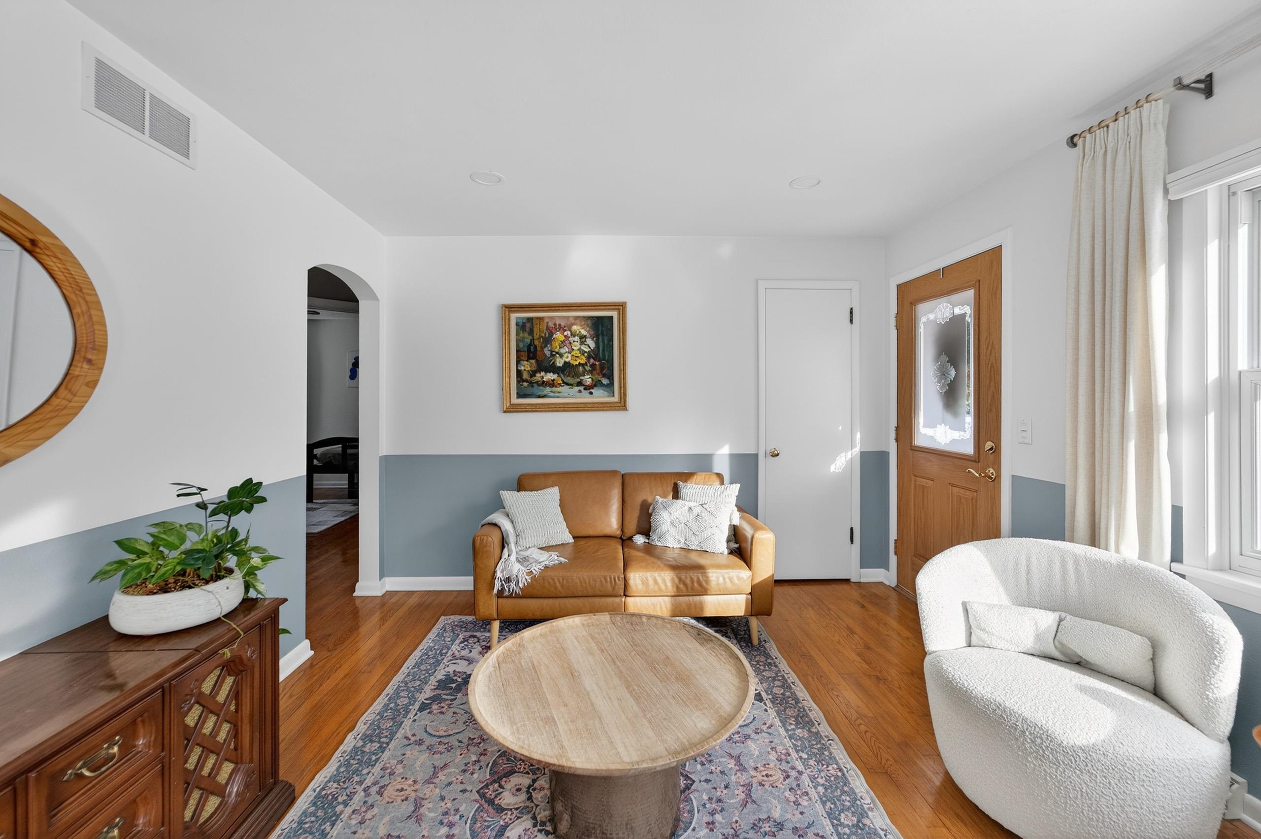 4711 Roigan Terrace