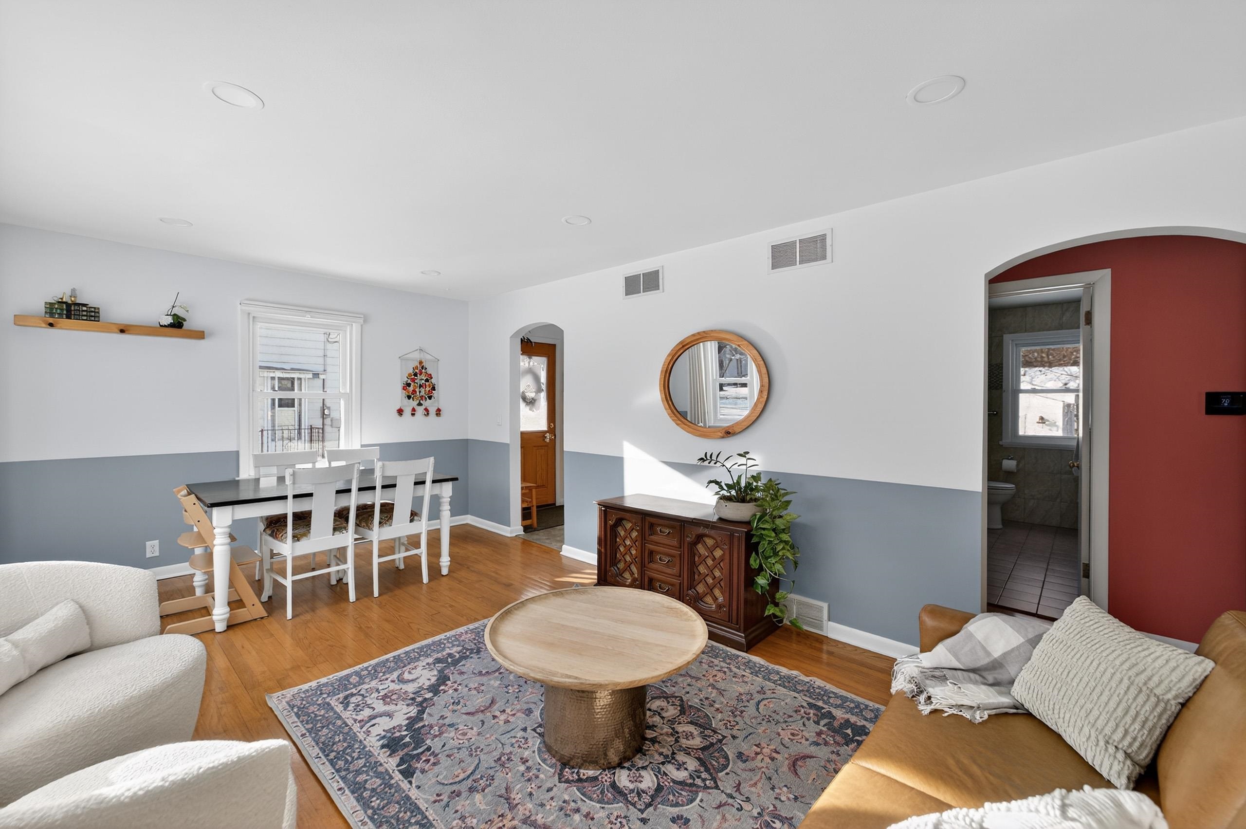 4711 Roigan Terrace