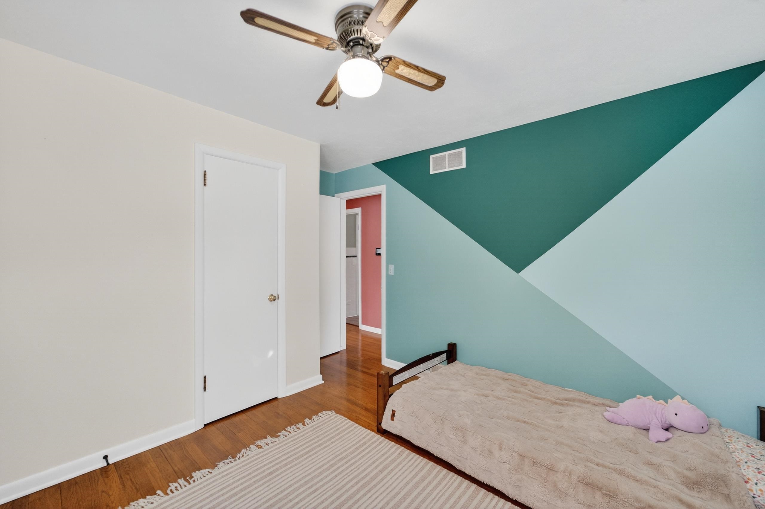 4711 Roigan Terrace