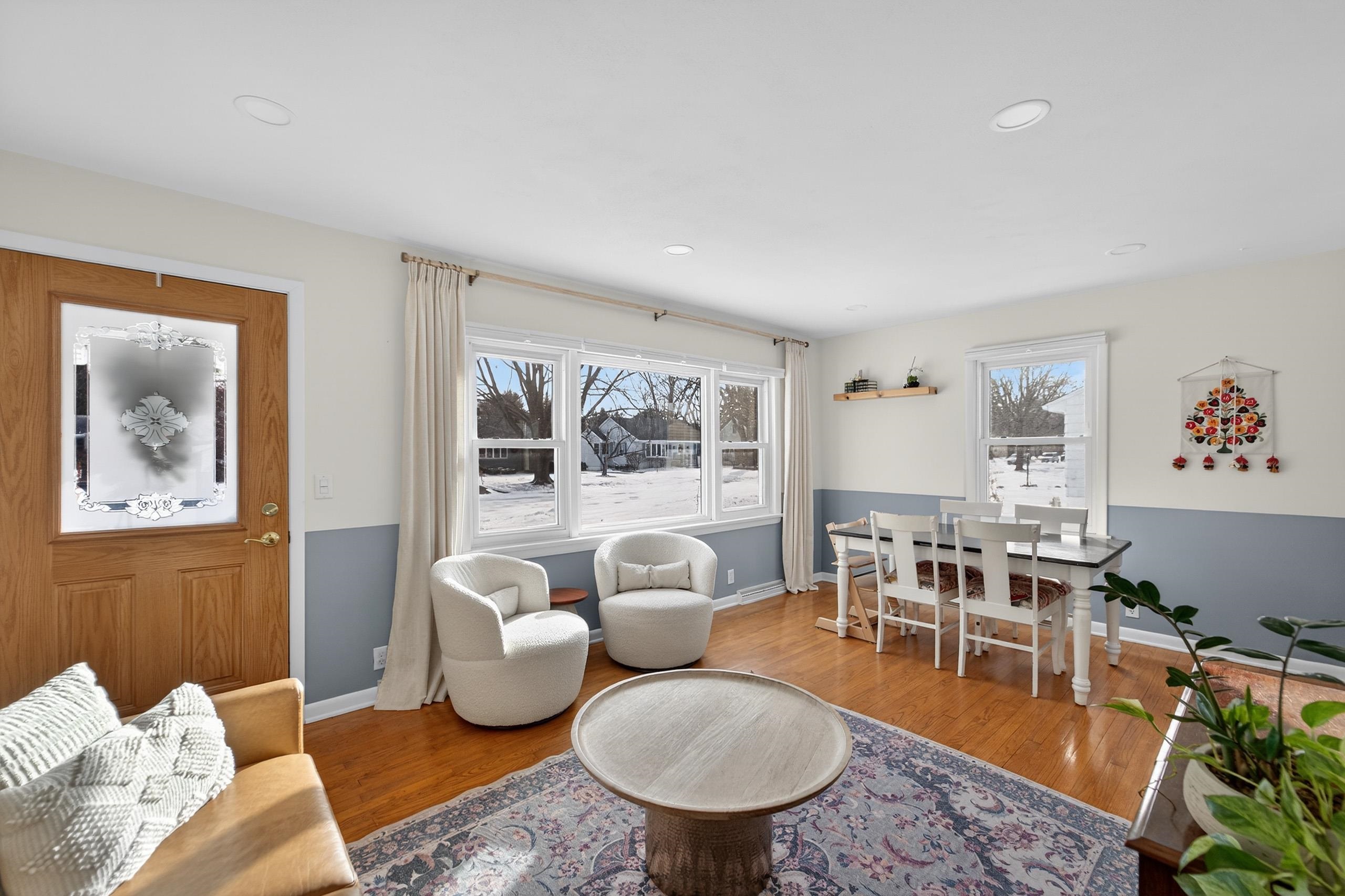 4711 Roigan Terrace